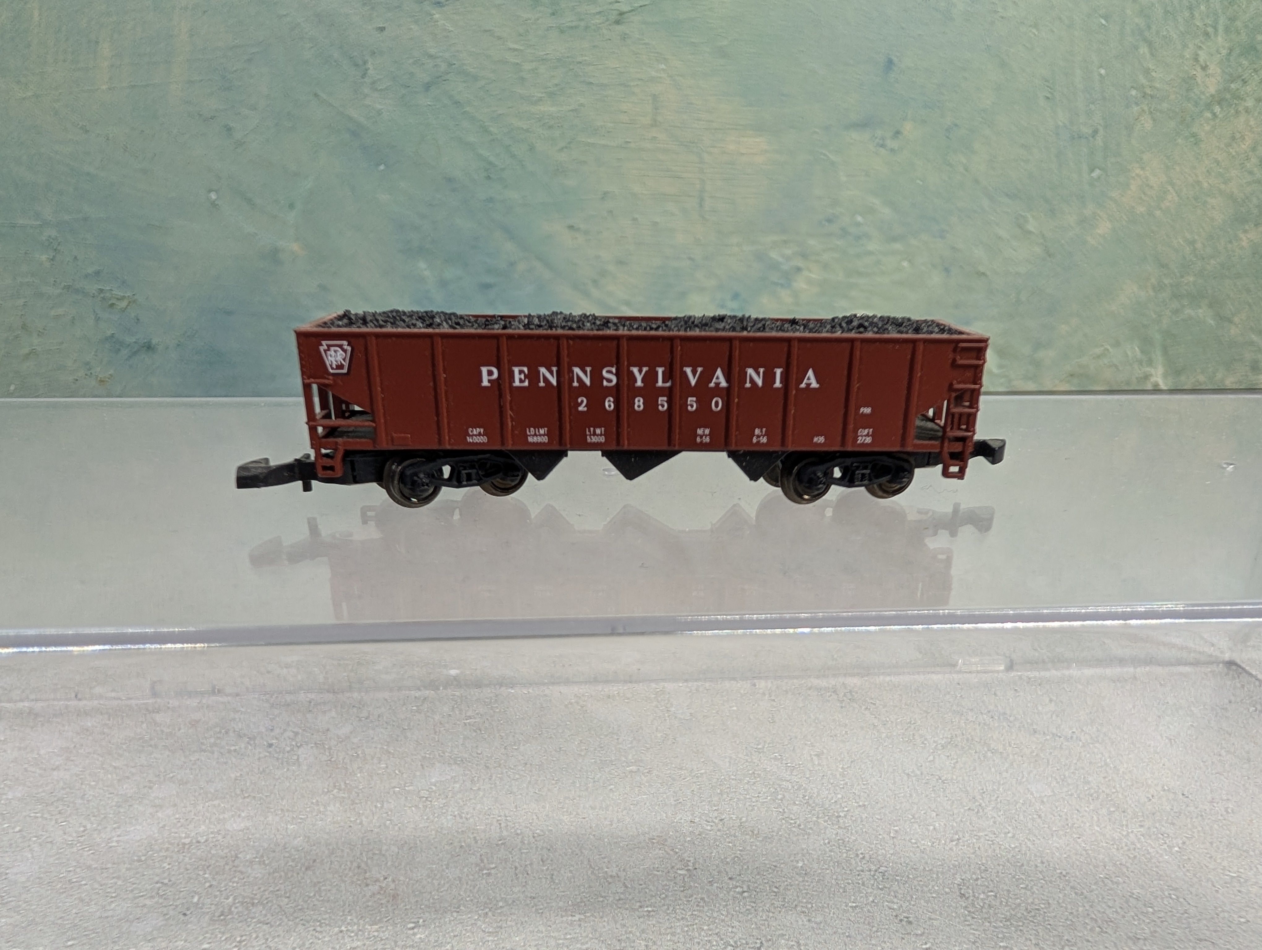 USED Marklin Z Scale H35 Coal Hopper Pennsylvania #268550