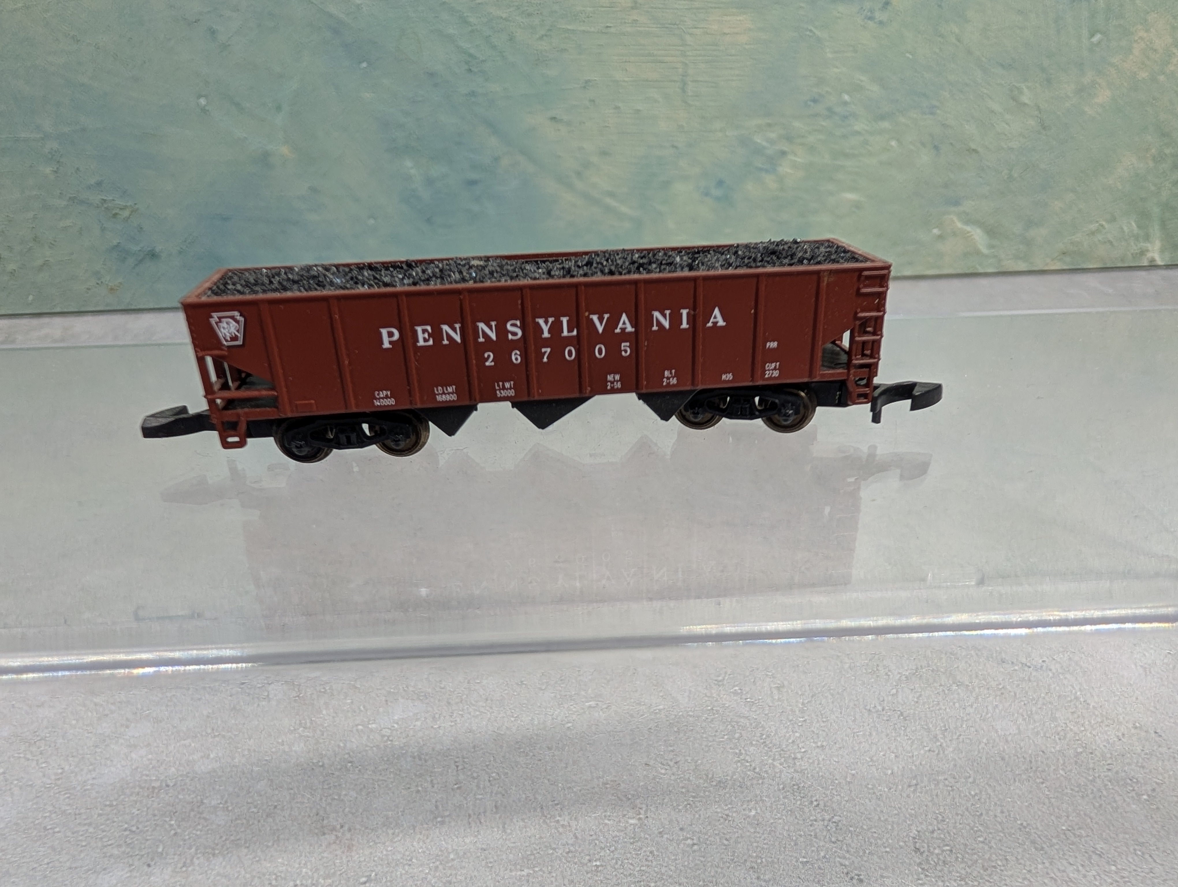 USED Marklin Z Scale H35 Coal Hopper Pennsylvania #267005