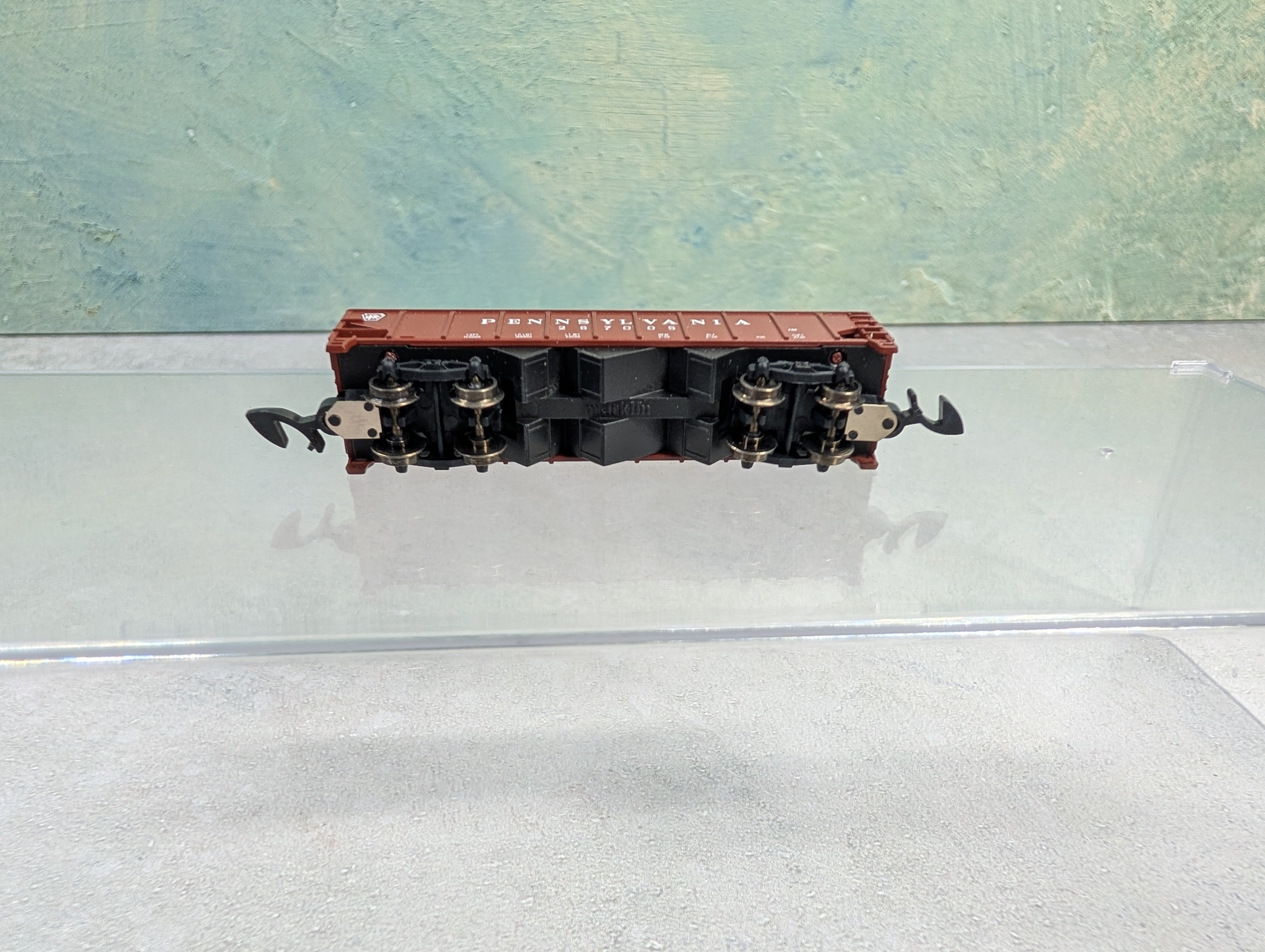 USED Marklin Z Scale H35 Coal Hopper Pennsylvania #267005