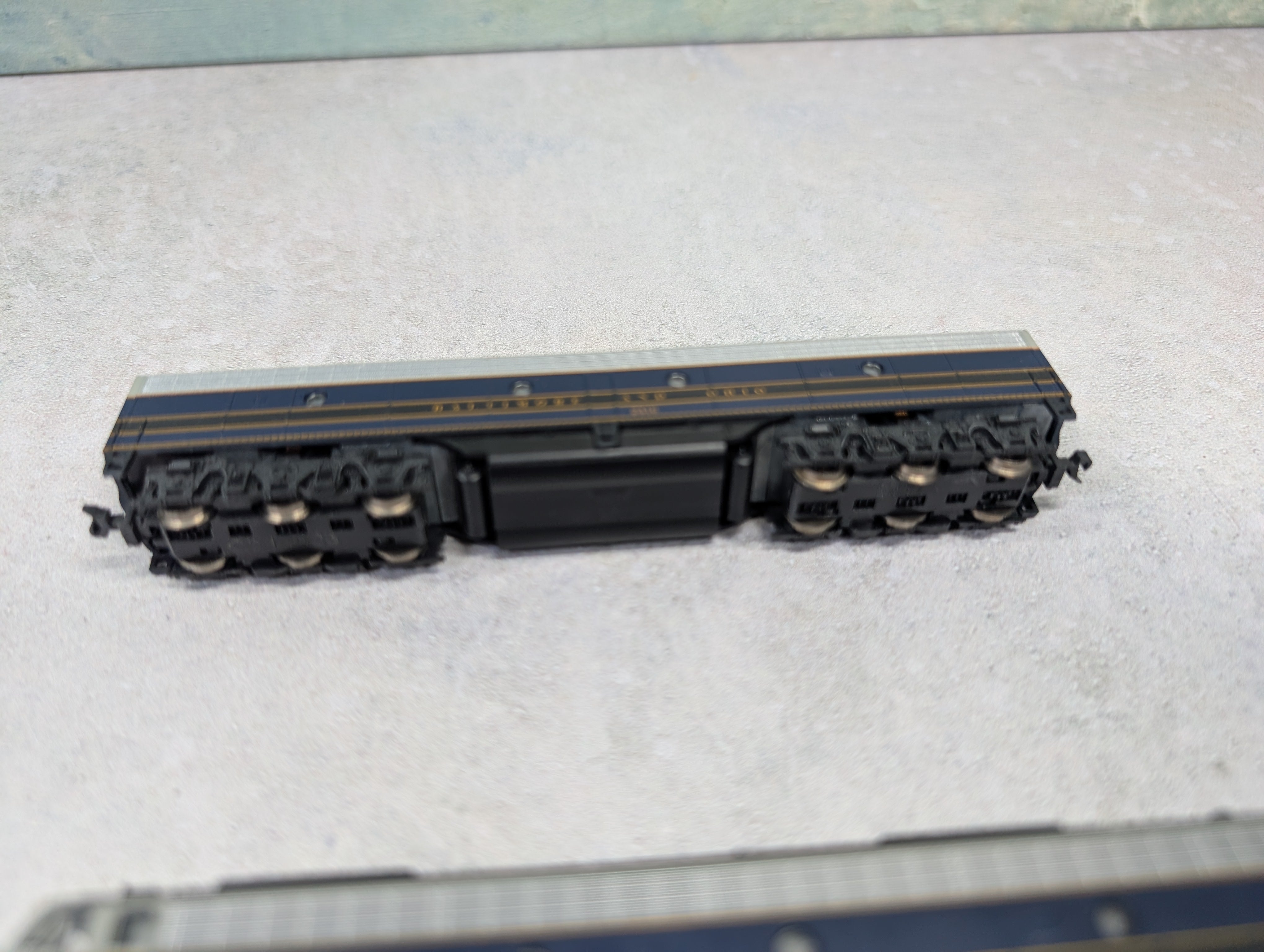 USED KATO N Scale Powered ABA Set of E8/9 Diesel Locomotives Baltimore and Ohio #1441, 2416, 1439 Runs Great DCC Ready