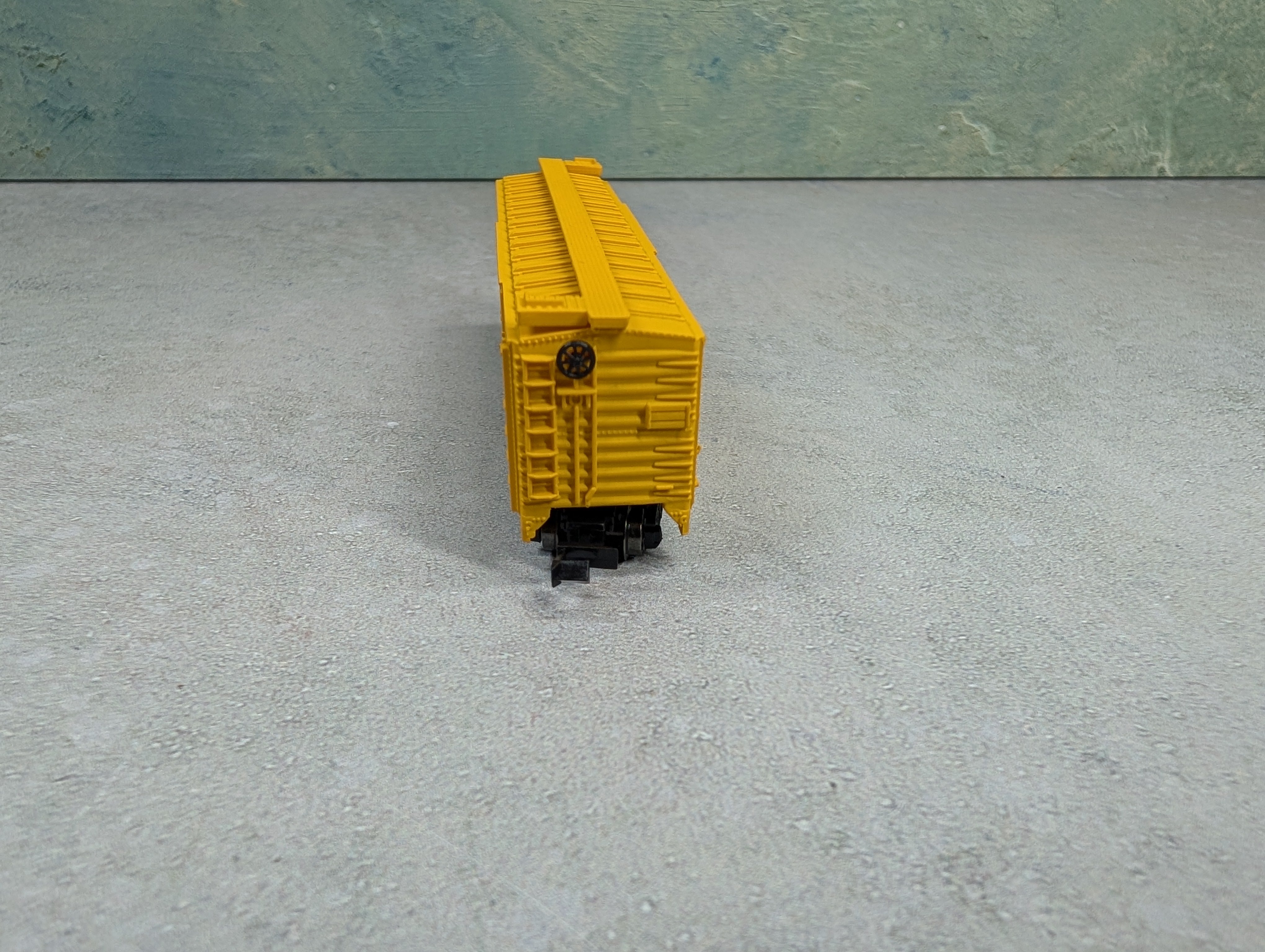 USED Bachmann 71059 N Scale 50' Plug Door Box Car Chessie System B&O #11147