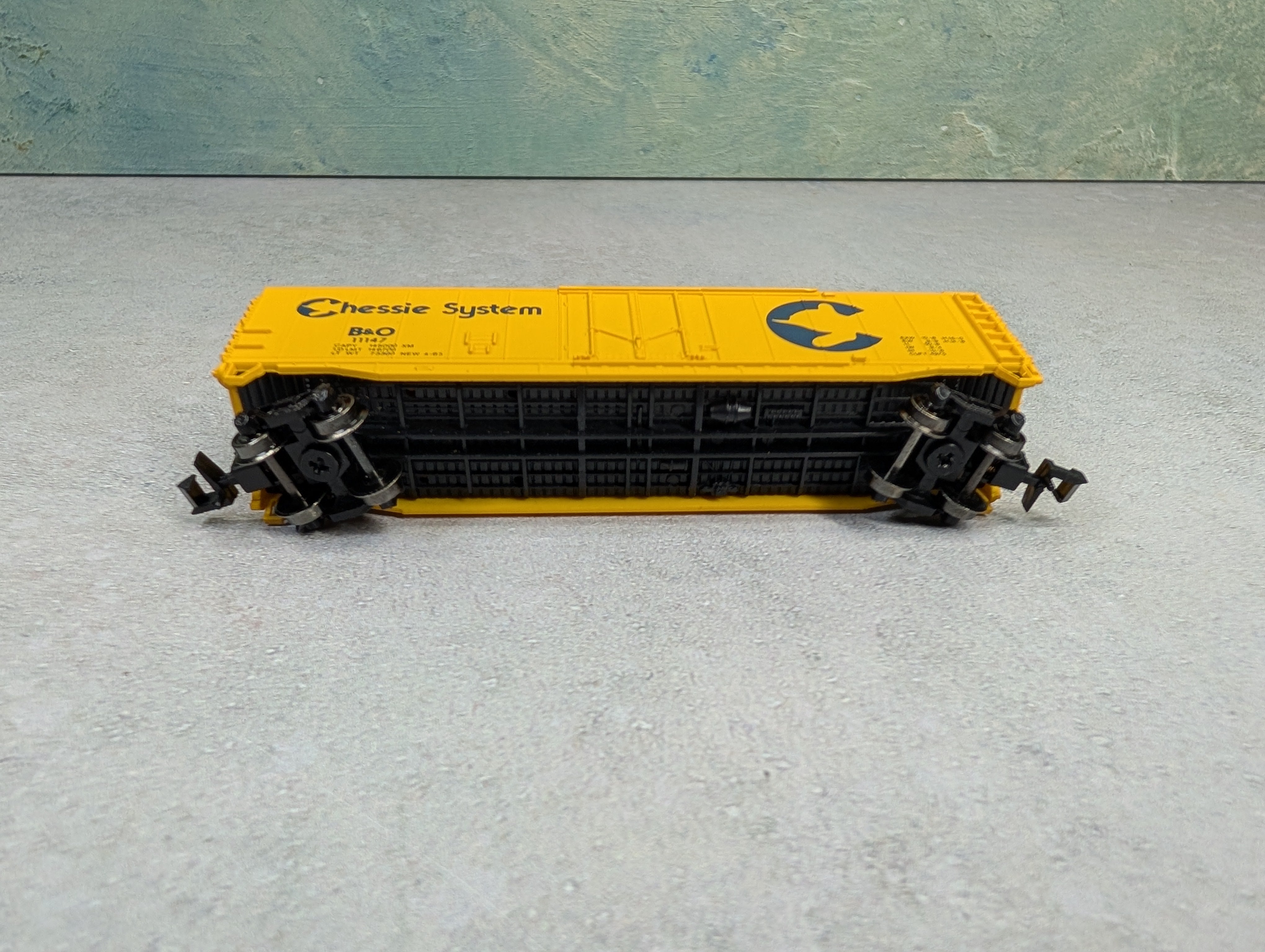 USED Bachmann 71059 N Scale 50' Plug Door Box Car Chessie System B&O #11147