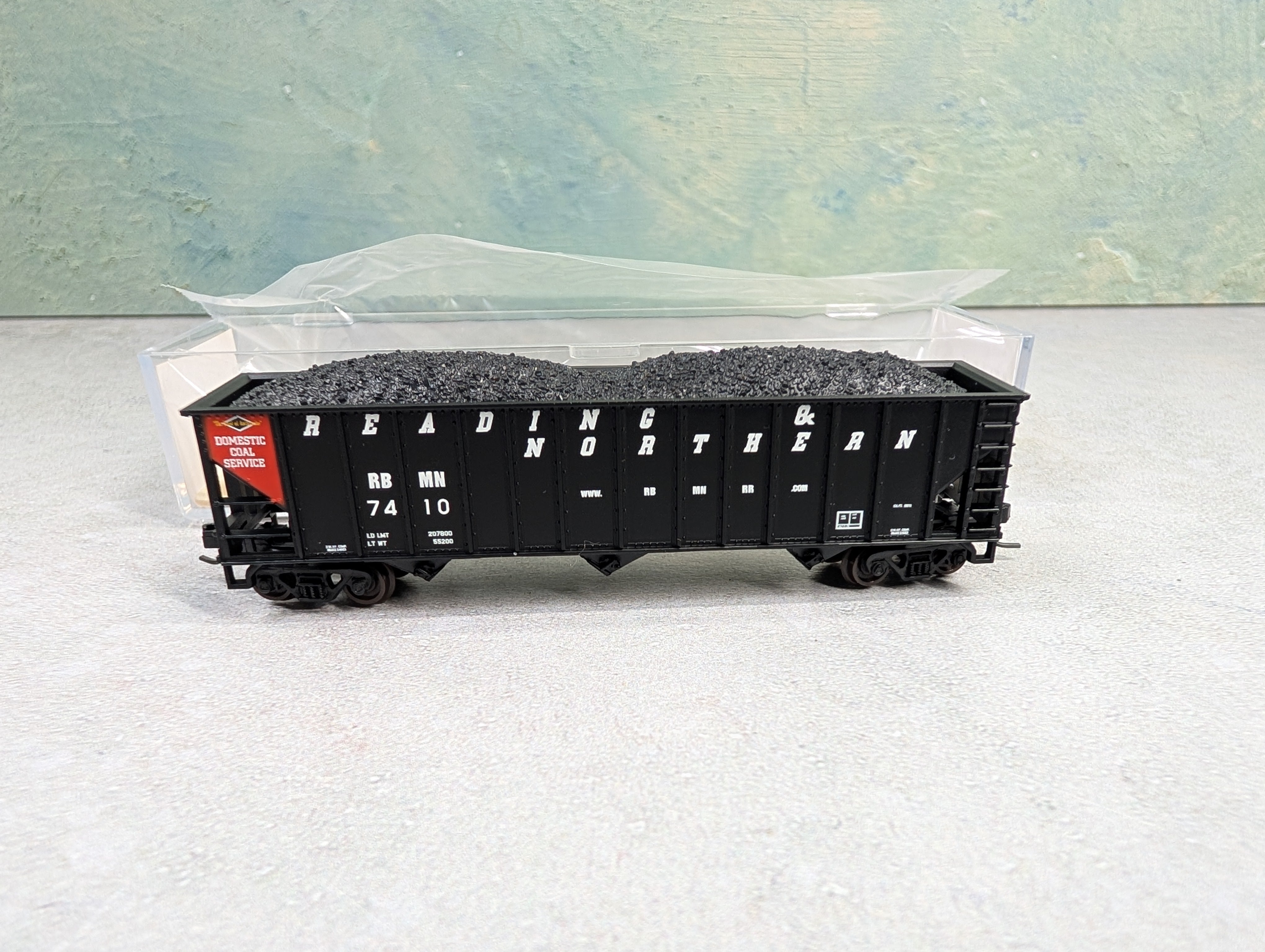 USED Atlas Trainman 50002378 N Scale 90 Ton Hopper Reading & Northern RBMN #7410