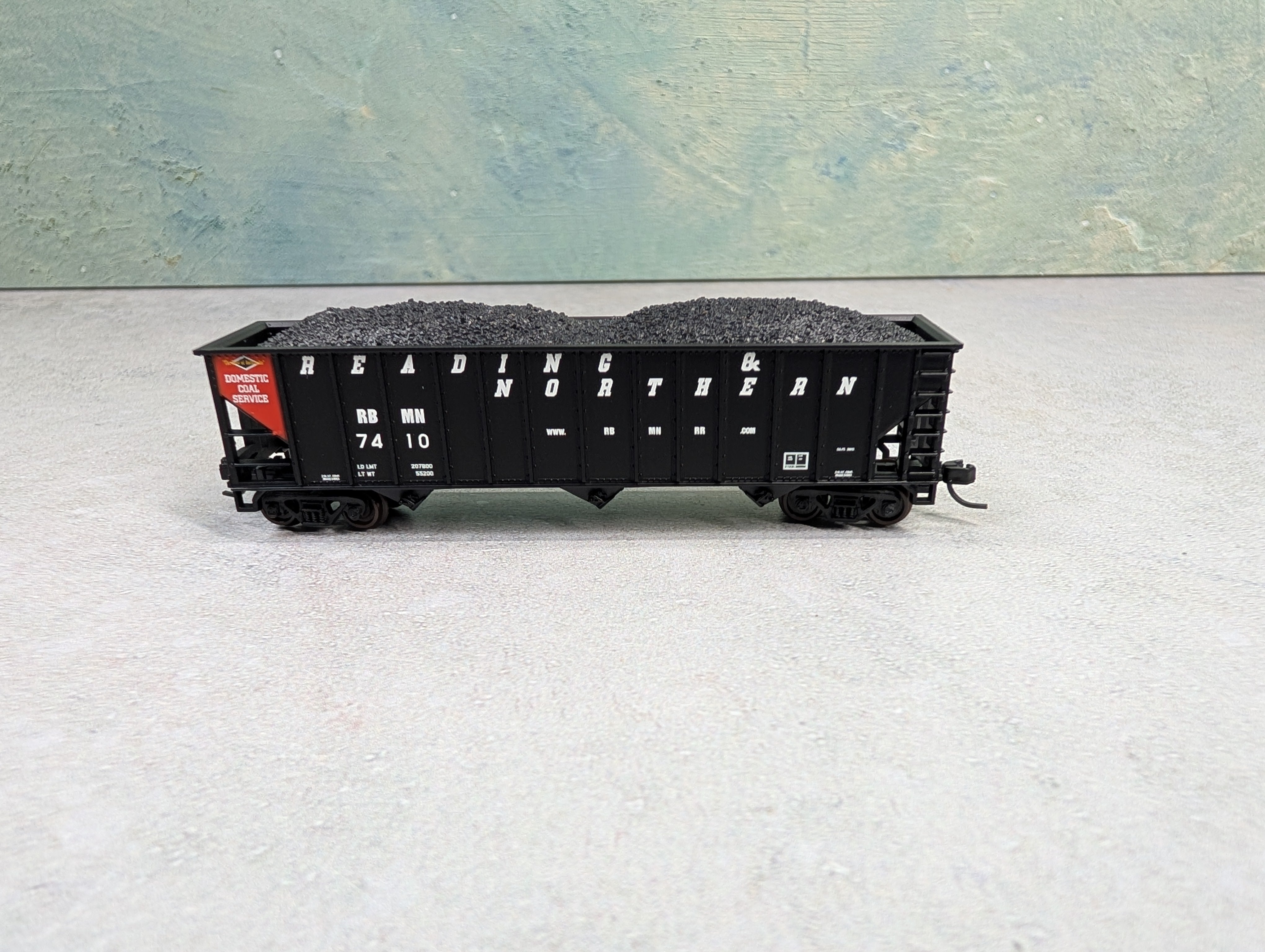 USED Atlas Trainman 50002378 N Scale 90 Ton Hopper Reading & Northern RBMN #7410