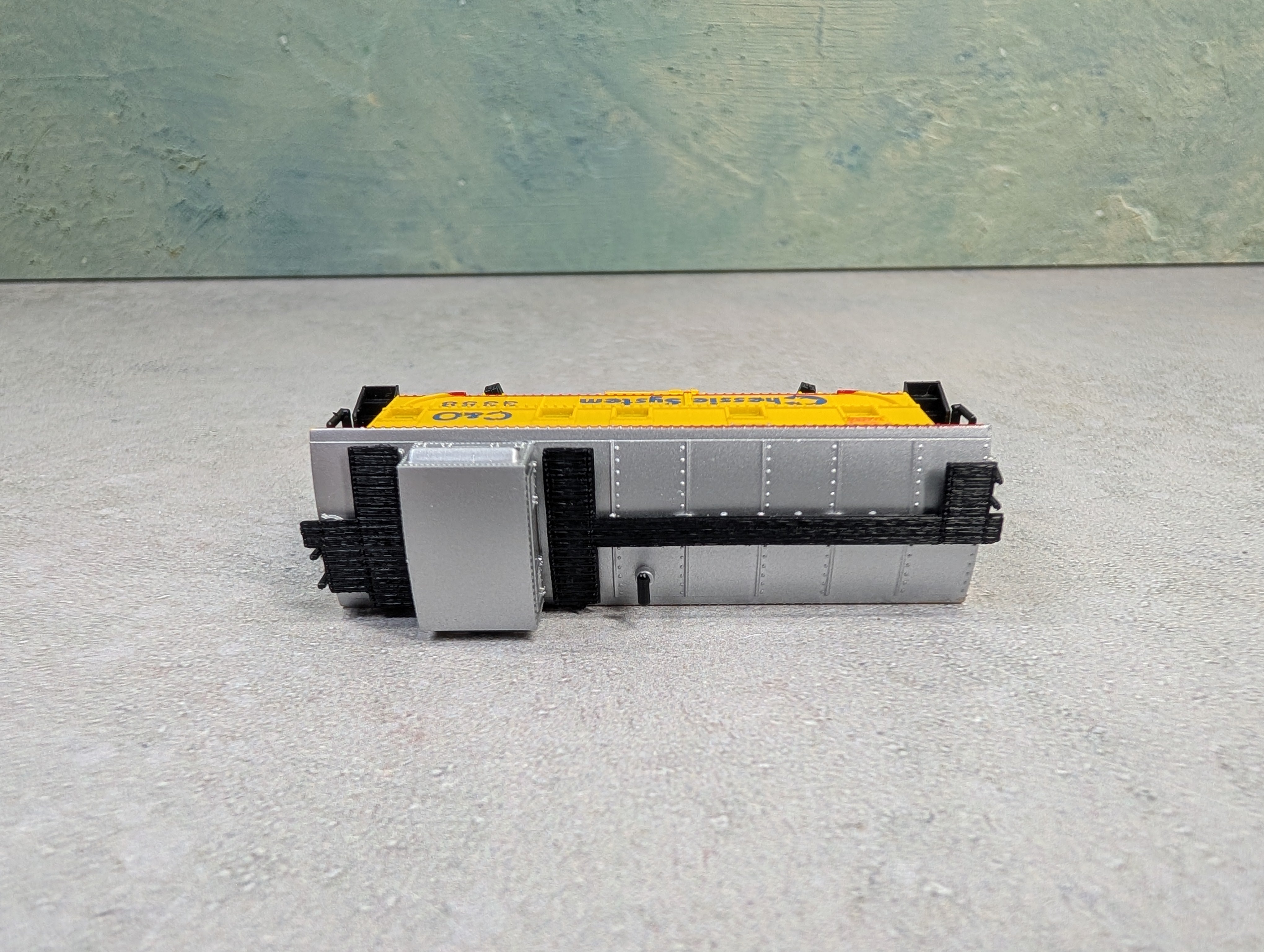 USED Model Power N Scale Caboose w/ Knuckle Couplers Chessie System C&O #3358