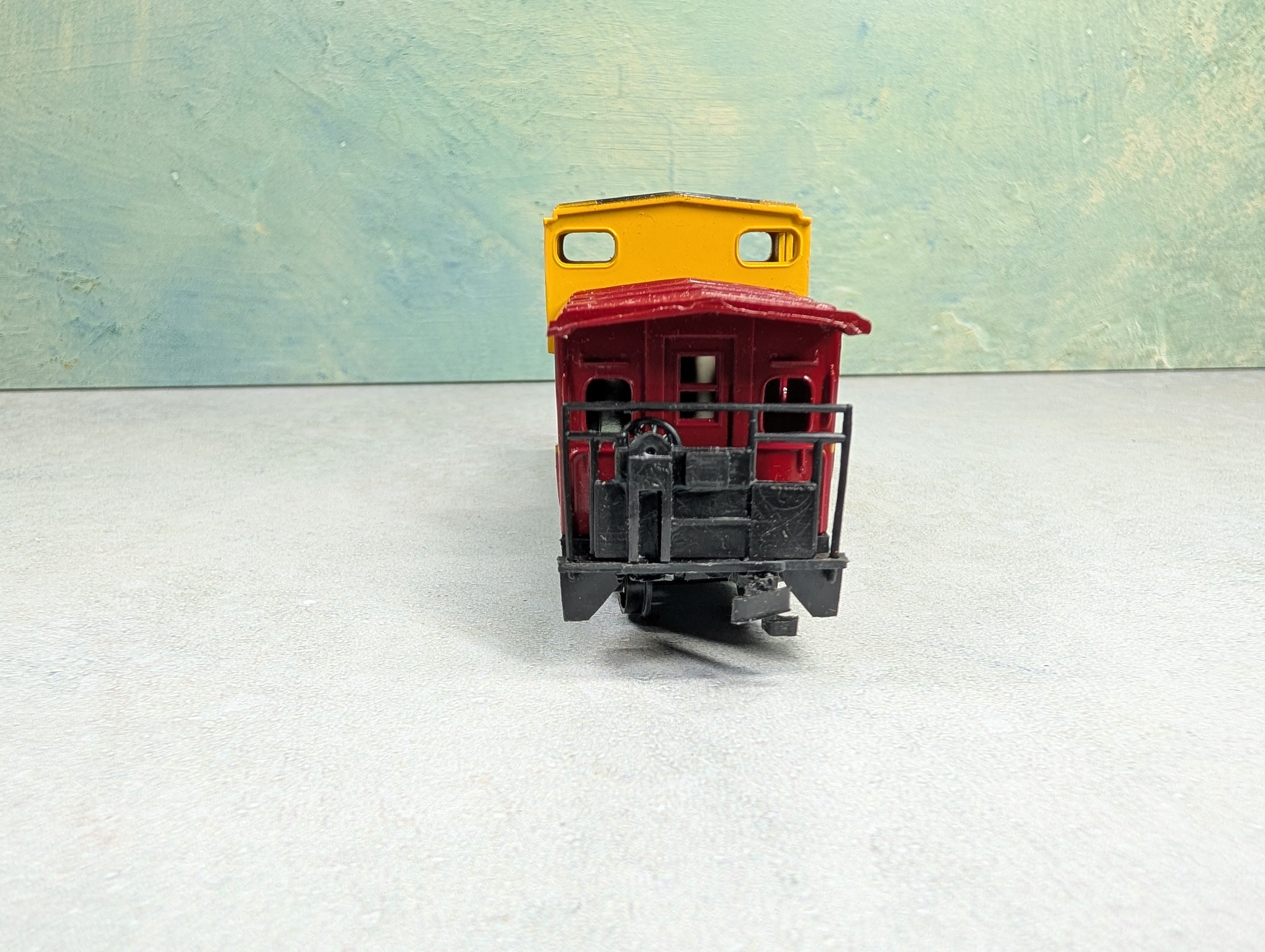 USED Bachmann HO Scale Caboose Santa Fe ATSF #999628