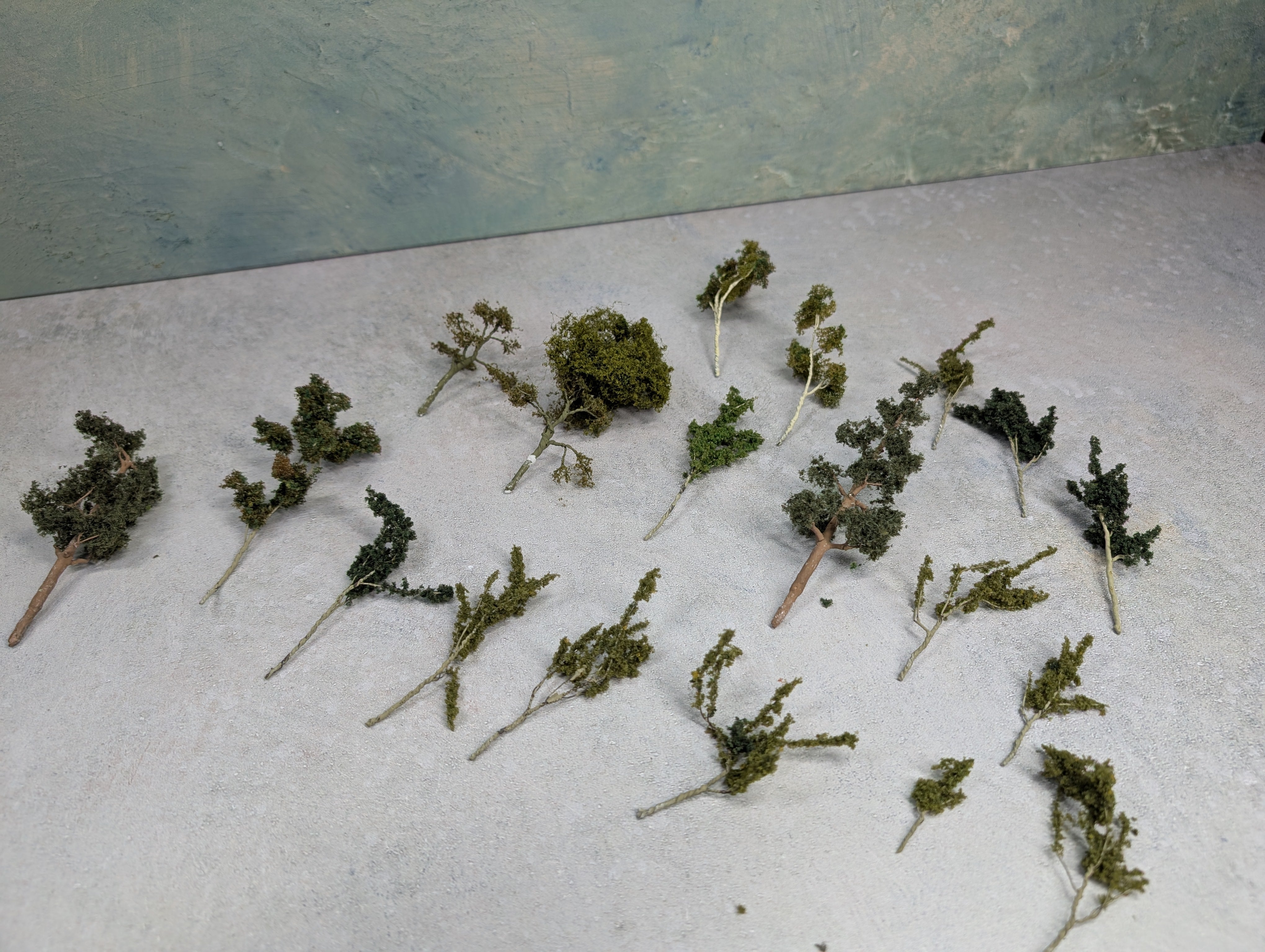 USED MULTI Scale Lot of Trees