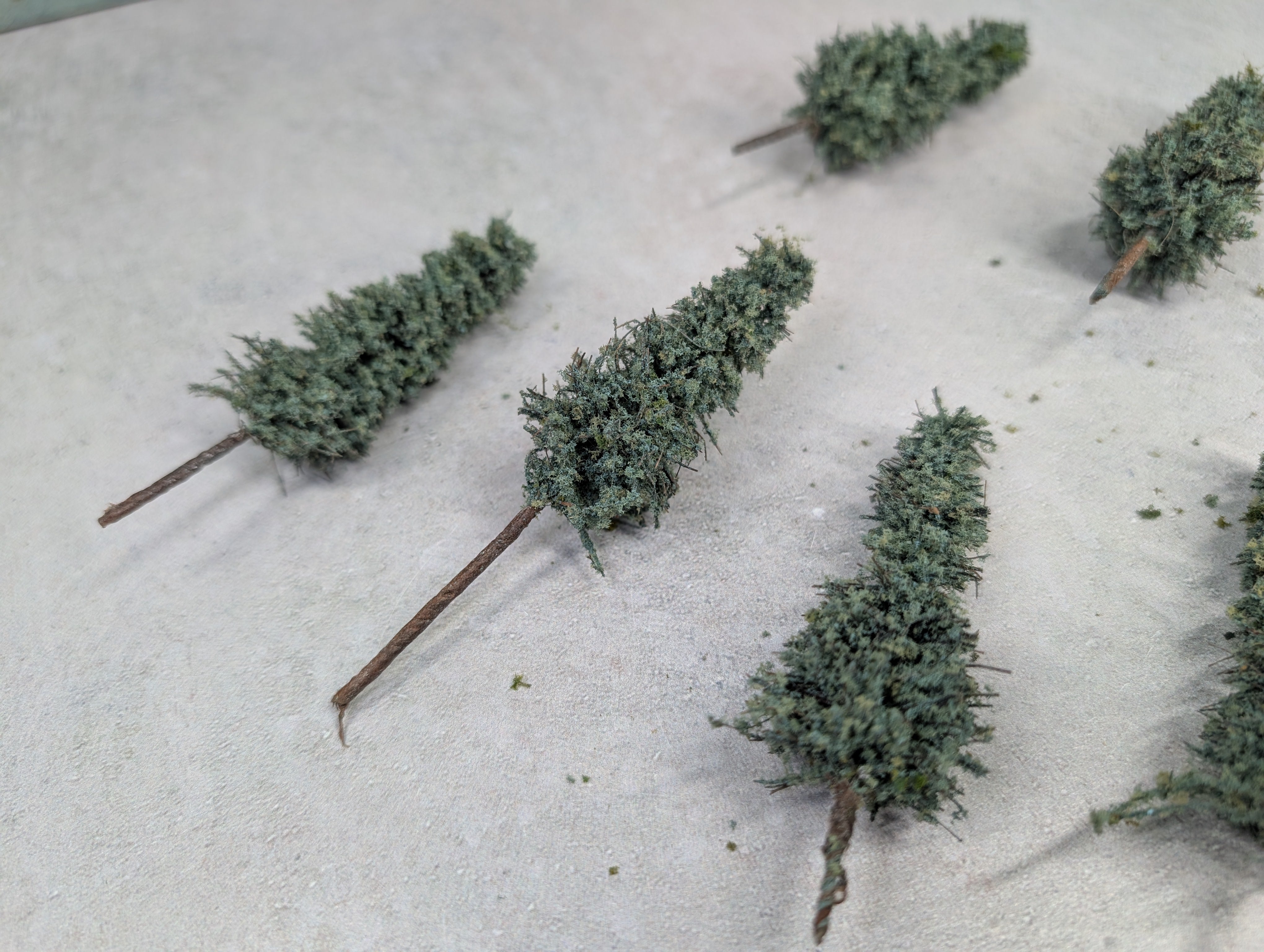 USED MULTI Scale Lot of Trees