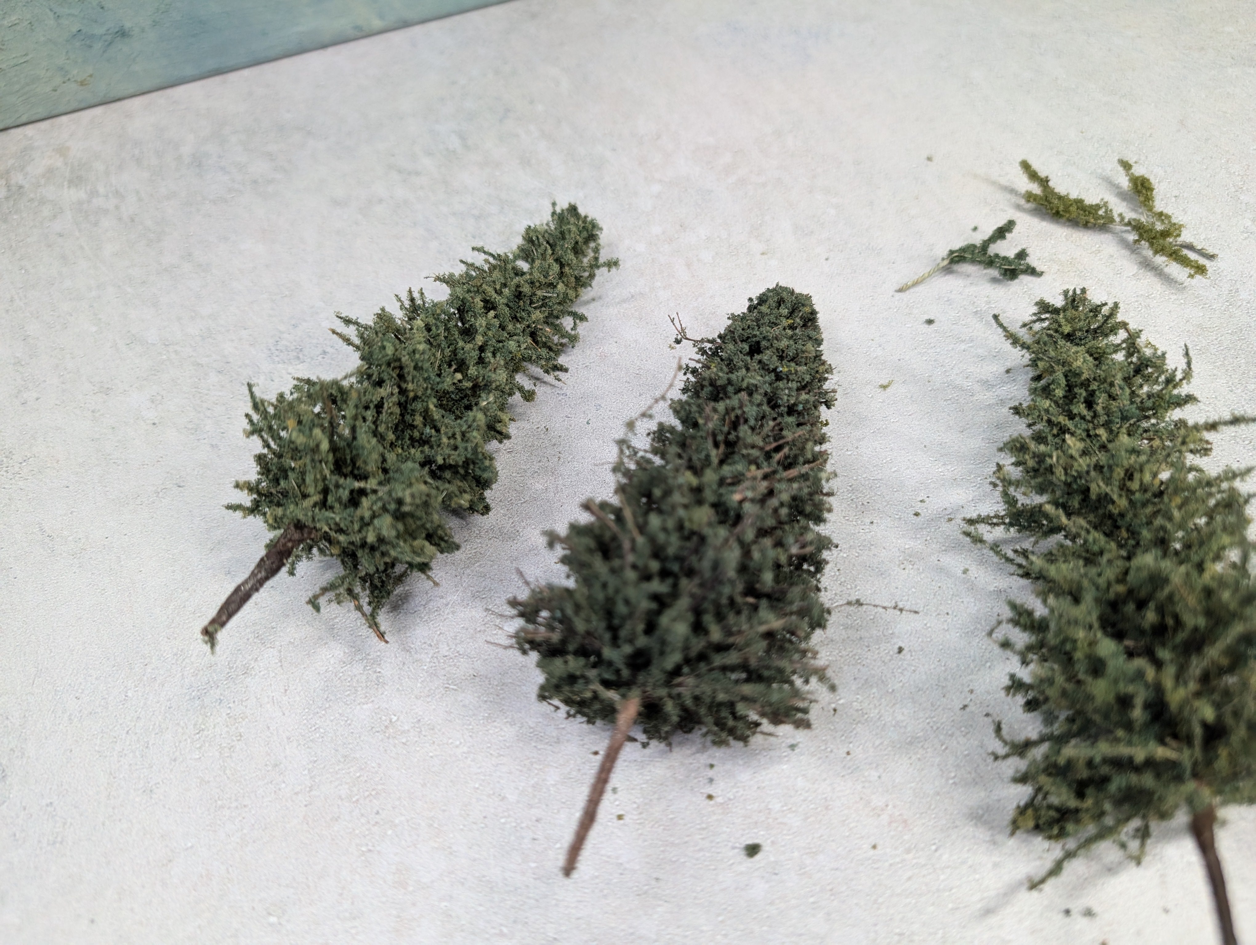 USED MULTI Scale Lot of Trees