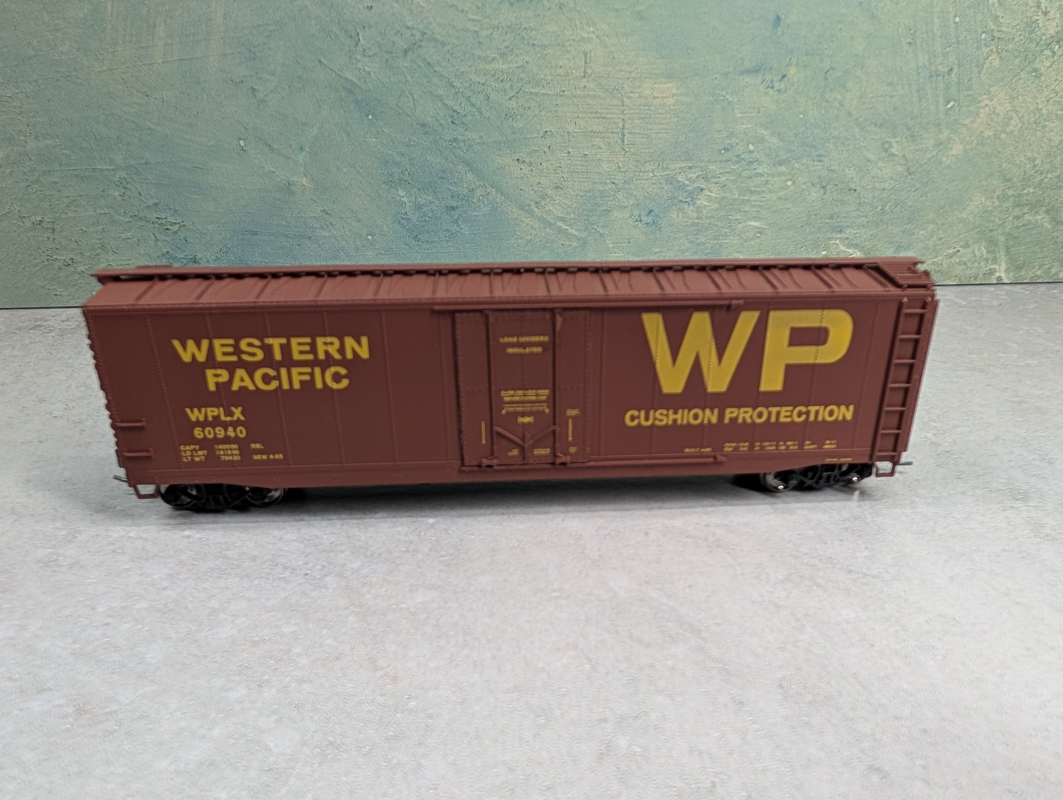 USED Accurail HO Scale 50' Plug Door Box Car Western Pacific WPLX #60940