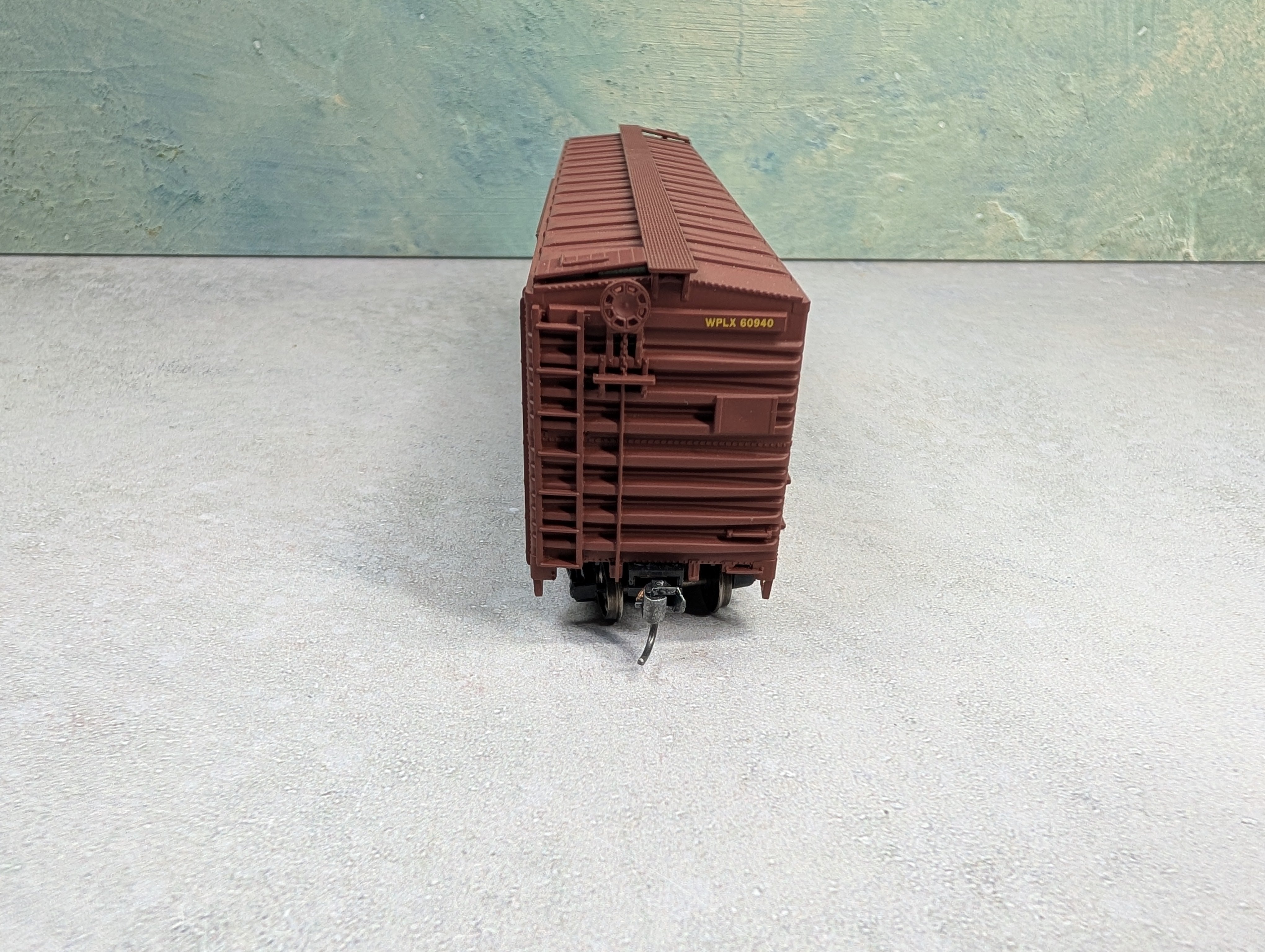 USED Accurail HO Scale 50' Plug Door Box Car Western Pacific WPLX #60940