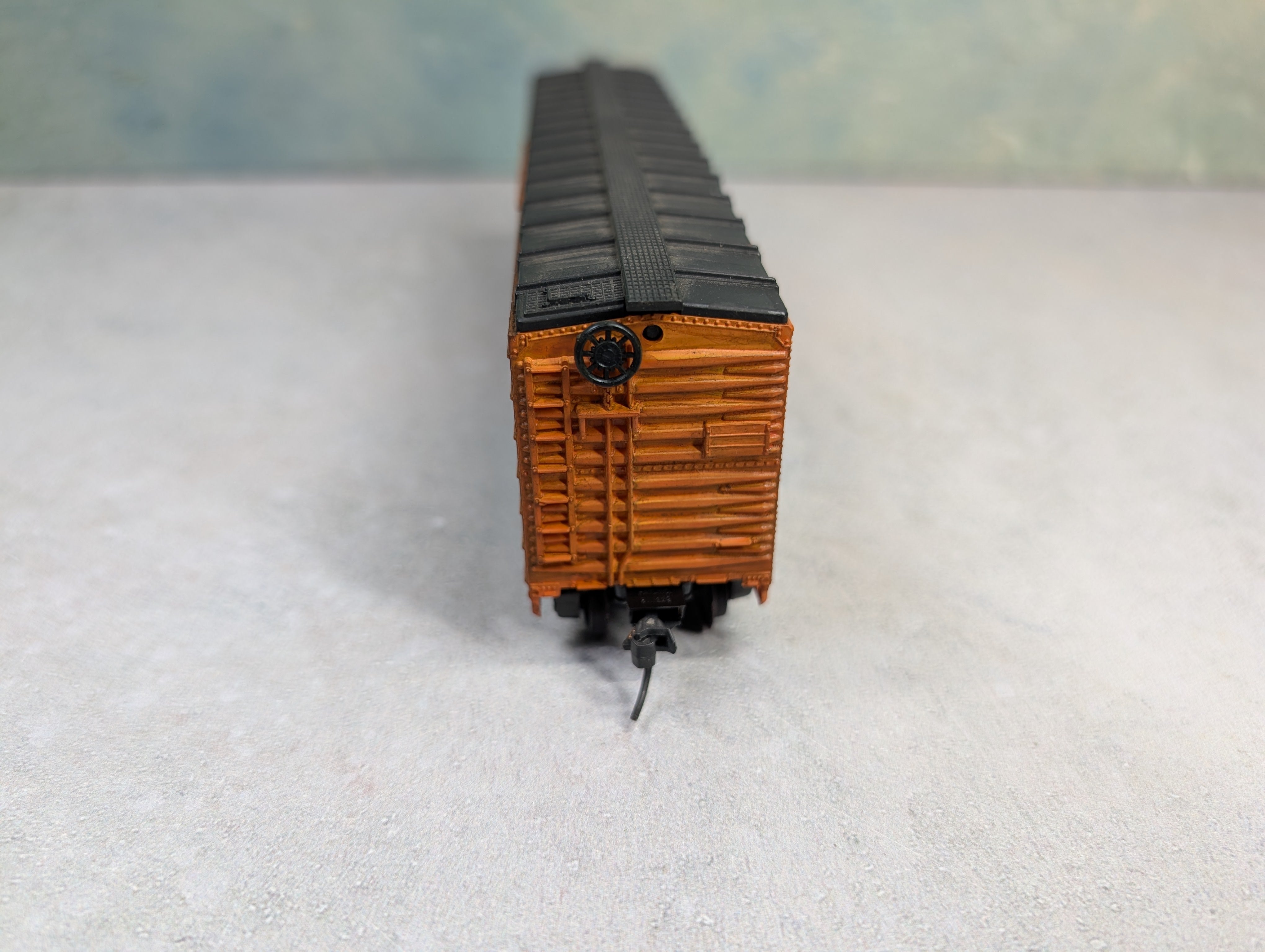 USED LIMA HO Scale 50' Reefer Box Car Pacific Fruit Express PFE #300207 Kadees & Weathered