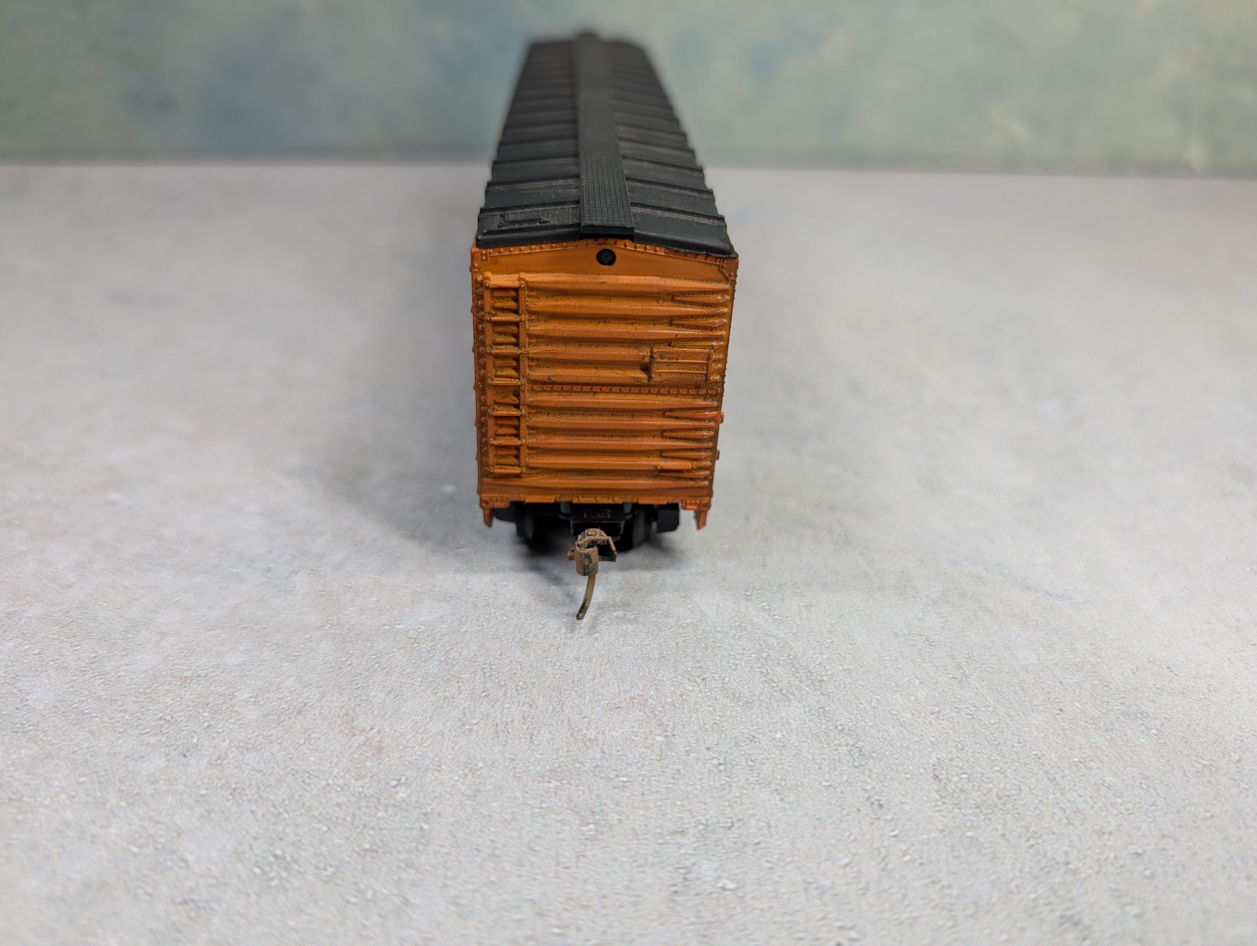 USED LIMA HO Scale 50' Reefer Box Car Pacific Fruit Express PFE #300207 Kadees & Weathered