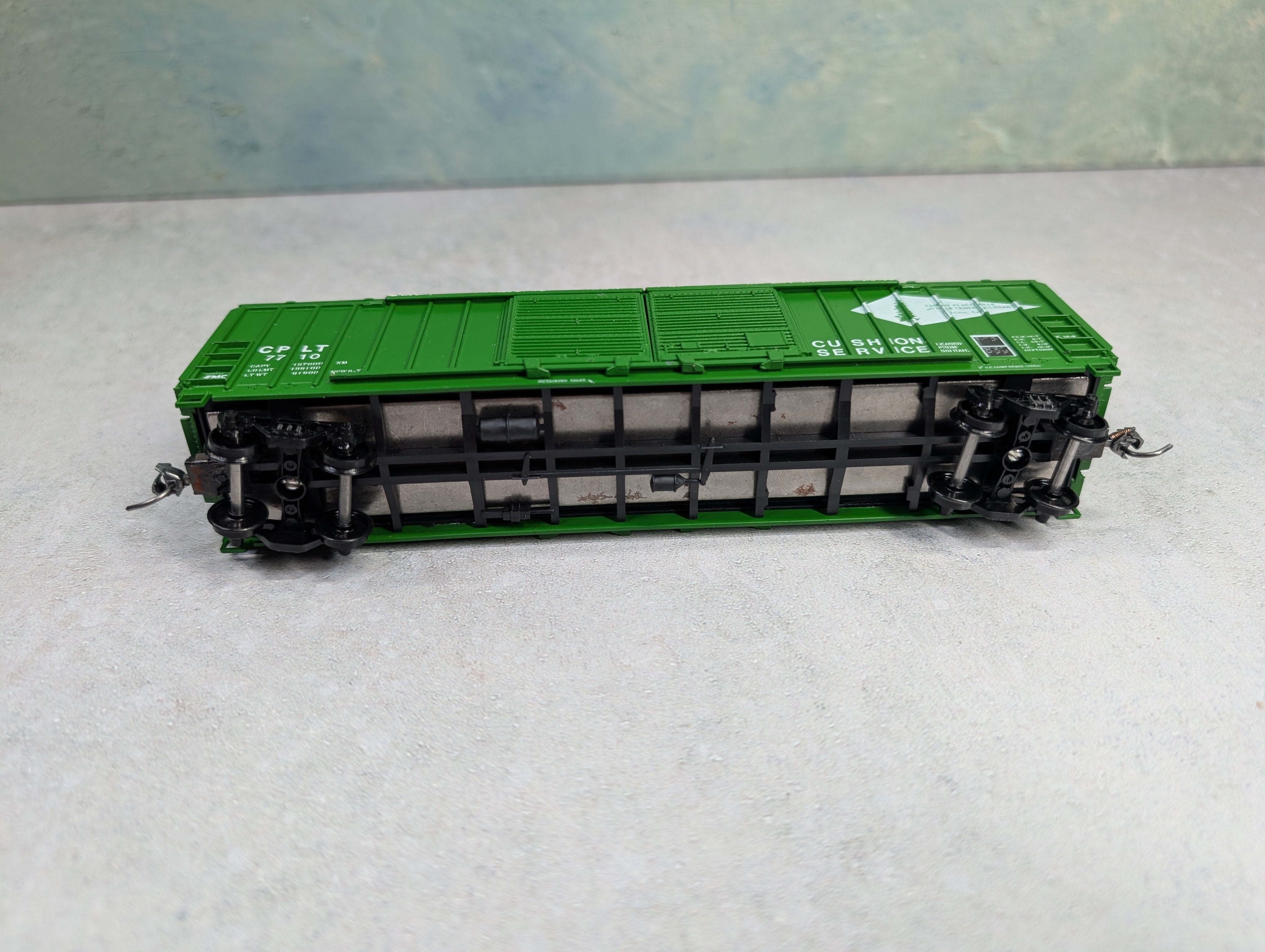 USED Athearn HO Scale 50' OB Box Car Camino, Placerville & Lake Tahoe CPLT #7710 Kadees