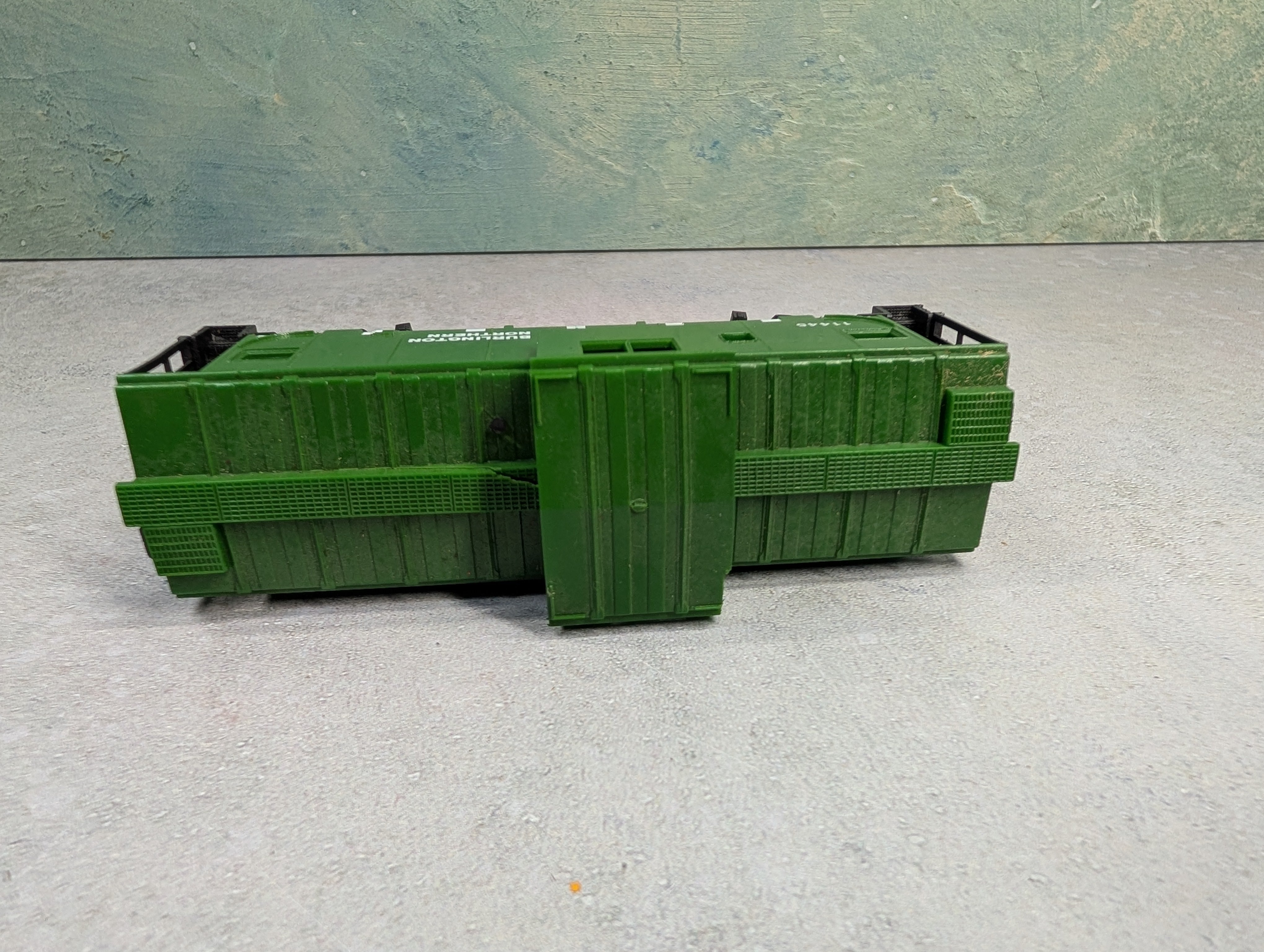 USED AHM HO Scale Caboose Burlington Northern #11445