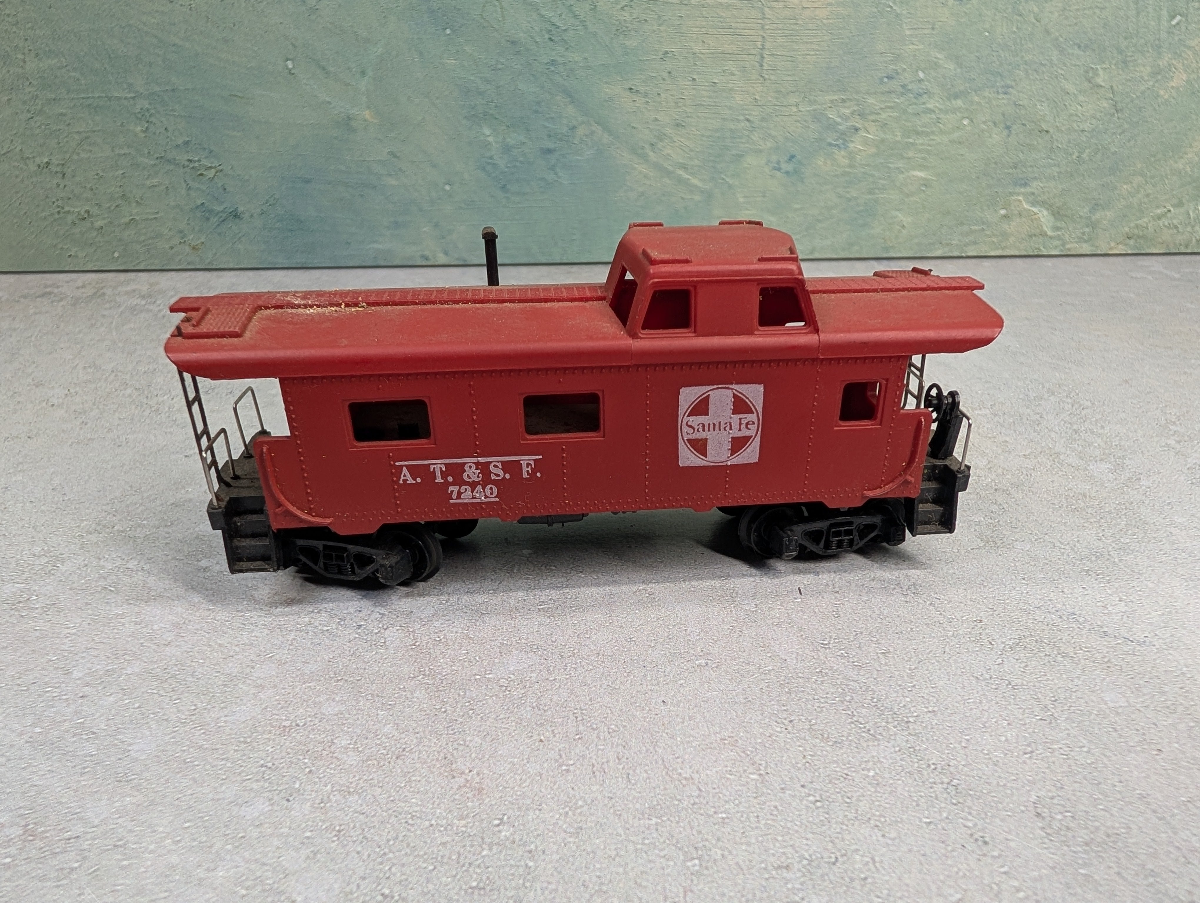 USED Tyco HO Scale Caboose Santa Fe ATSF #7240