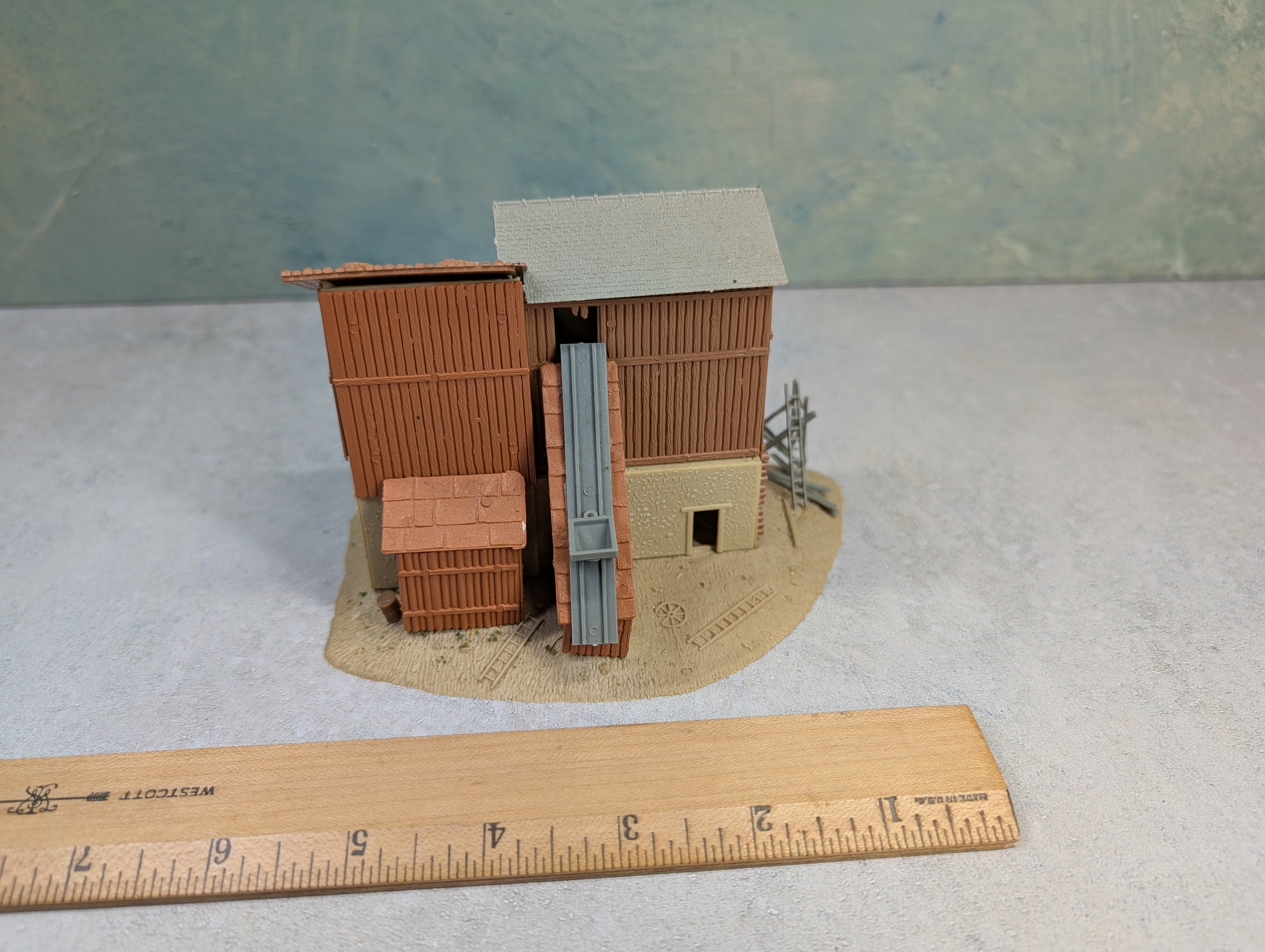 USED Pola N Scale Coaling Station Building