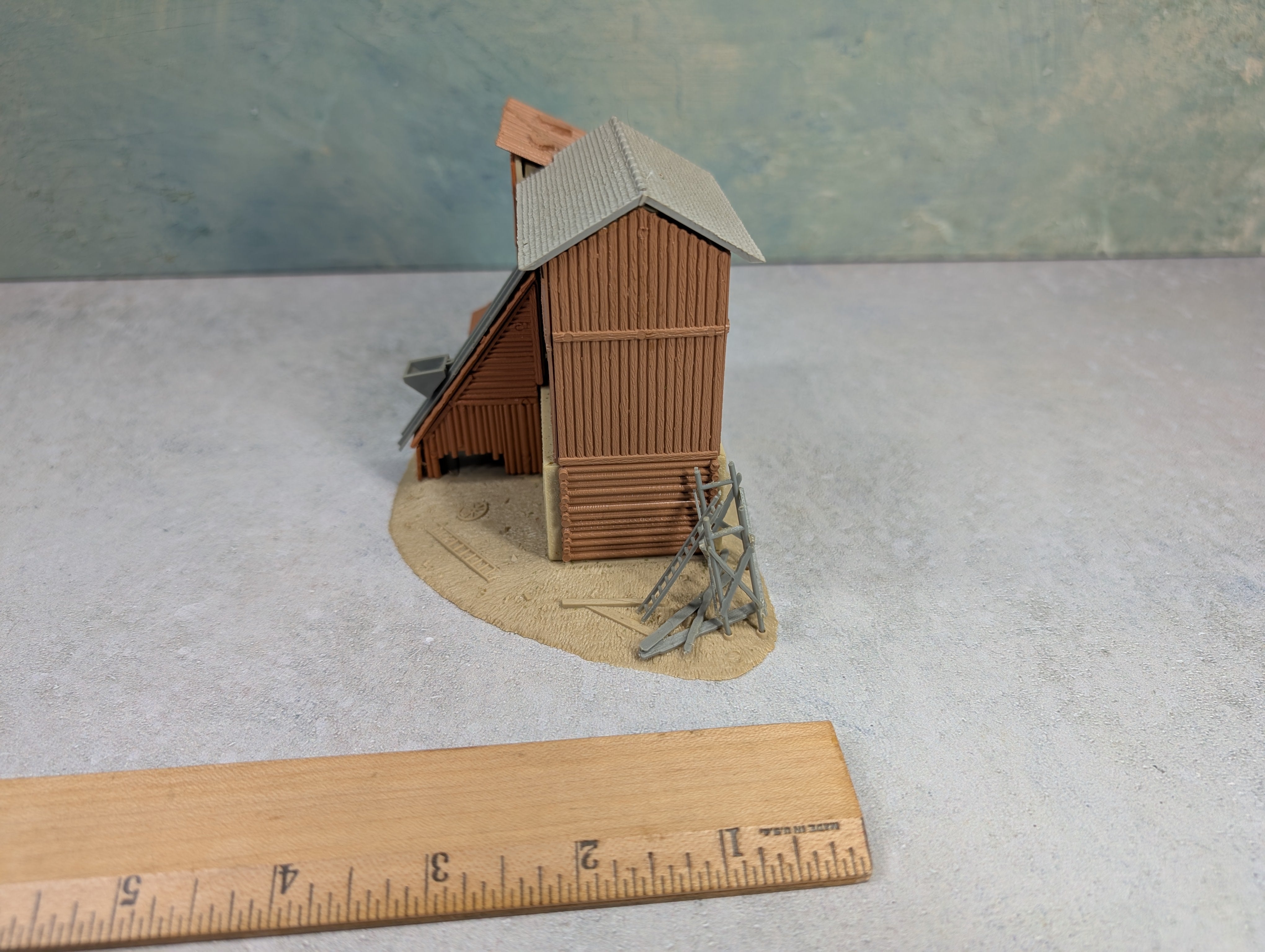 USED Pola N Scale Coaling Station Building