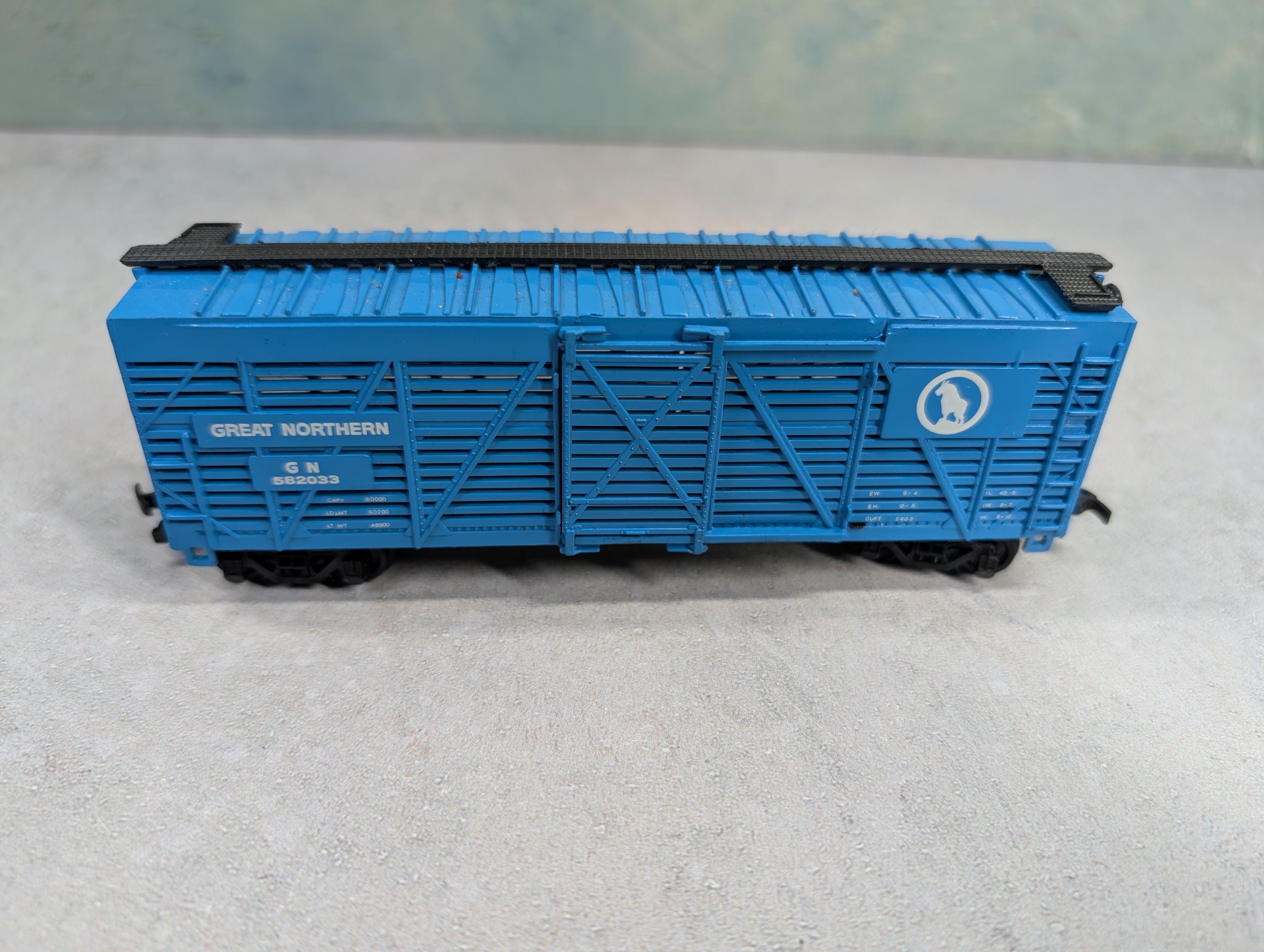 USED Bachmann HO Scale 40' Cattle Stock Car Great Northern GN #582033