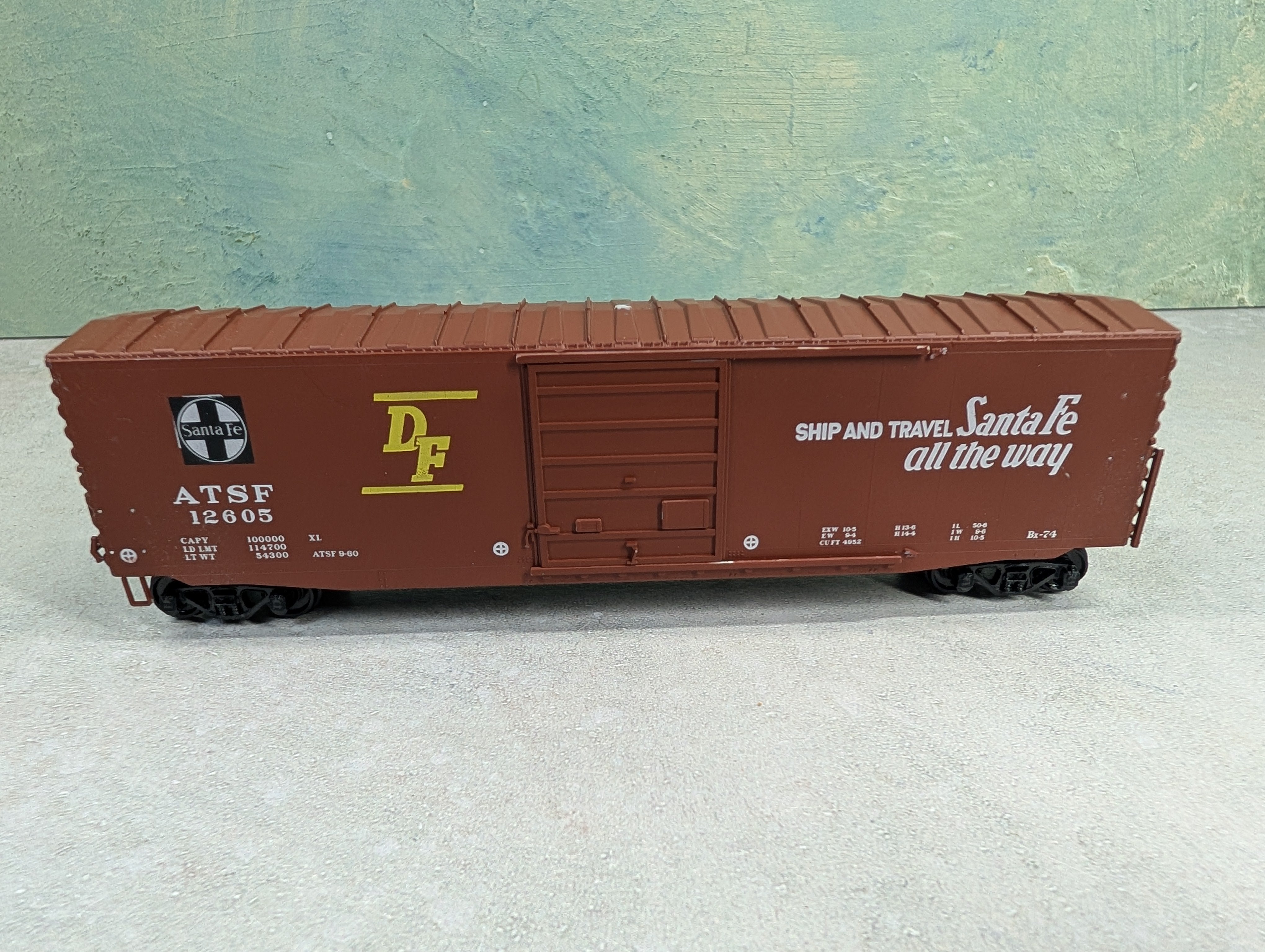 USED HO Scale 50' Box Car Santa Fe ATSF #12605