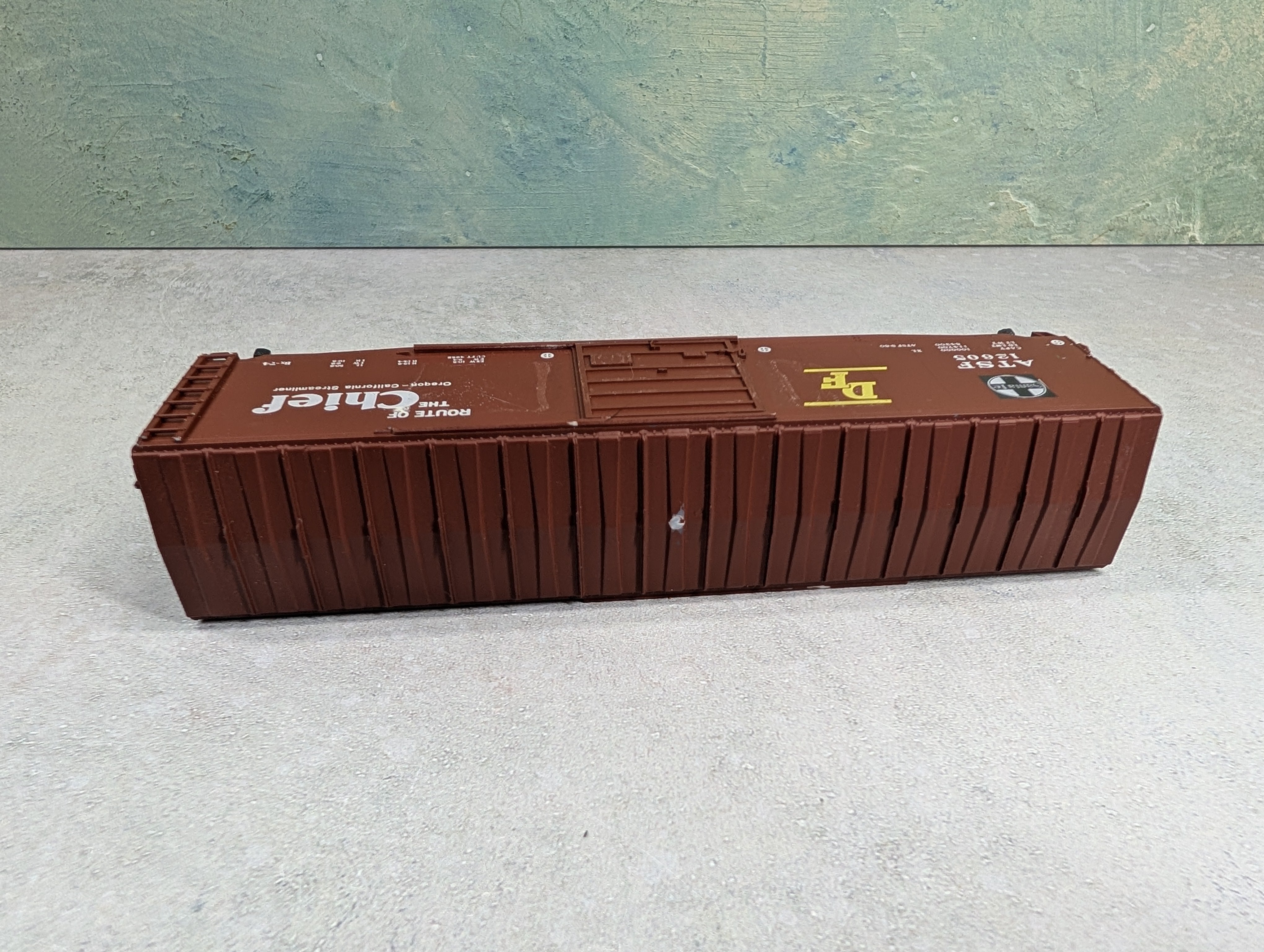 USED HO Scale 50' Box Car Santa Fe ATSF #12605