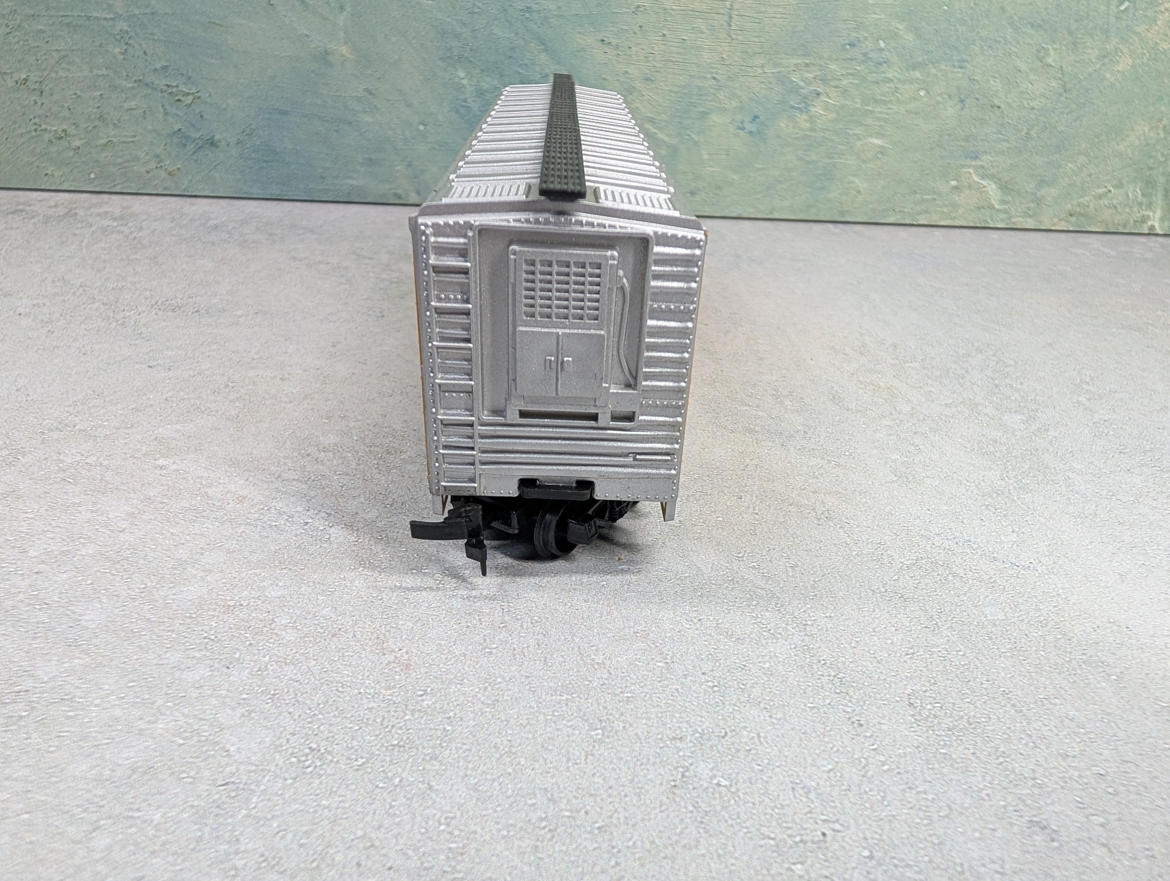 USED AHM HO Scale 50' Box Car Armour ARLX #754