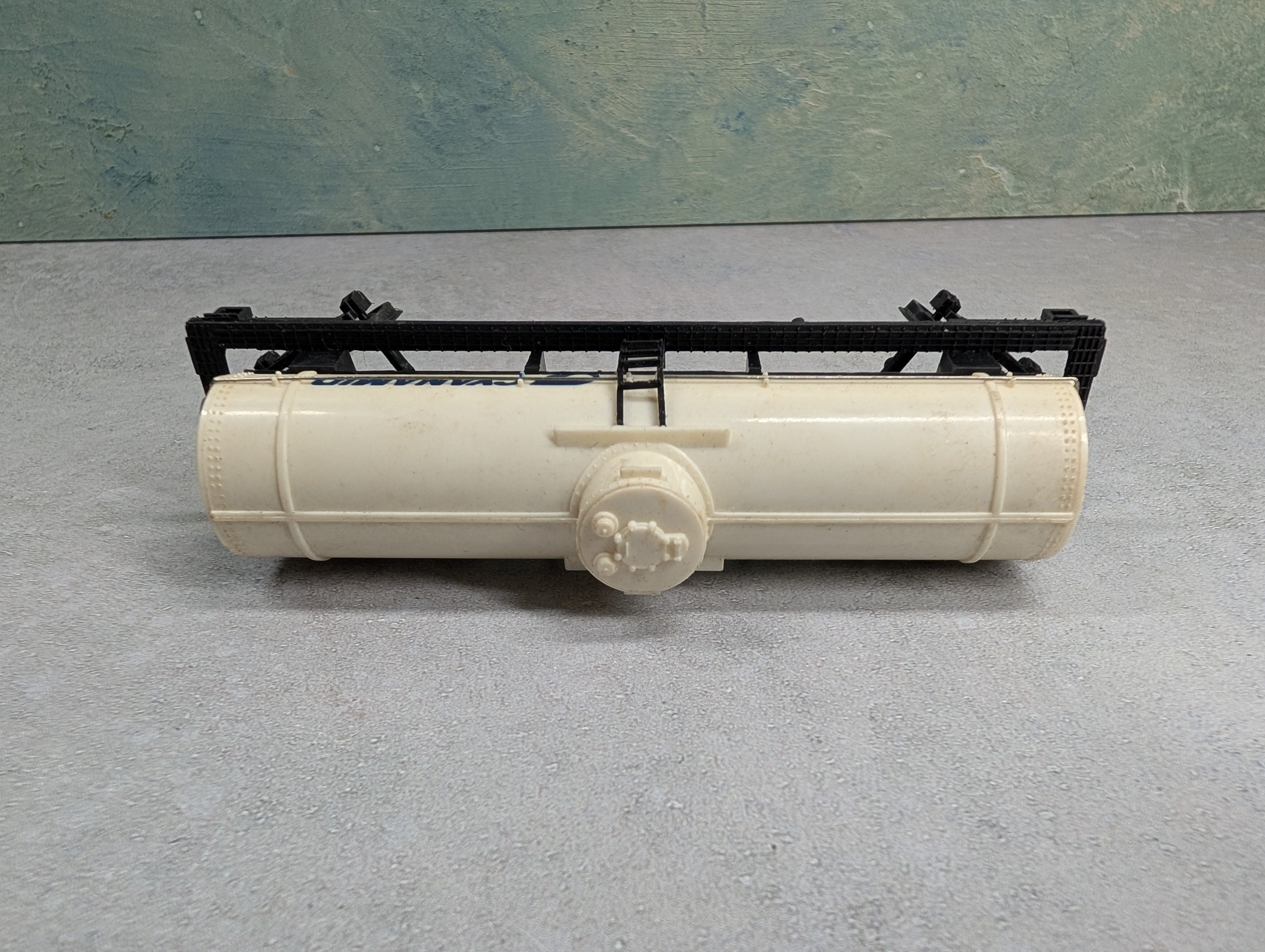 USED Bachmann HO Scale Single Dome Tank Car Cyanamid