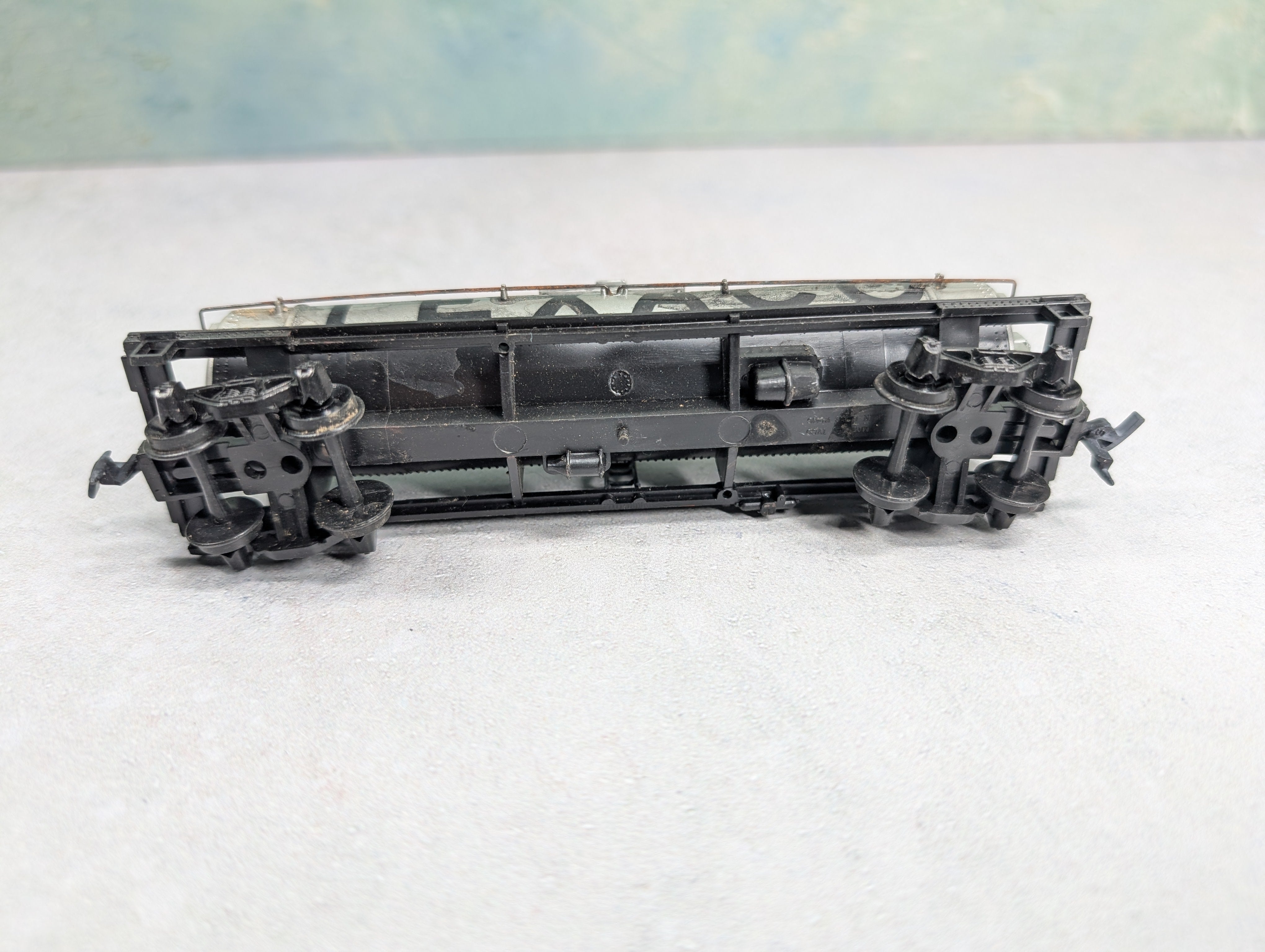 USED Tyco HO Scale Single Dome Tank Car Texaco