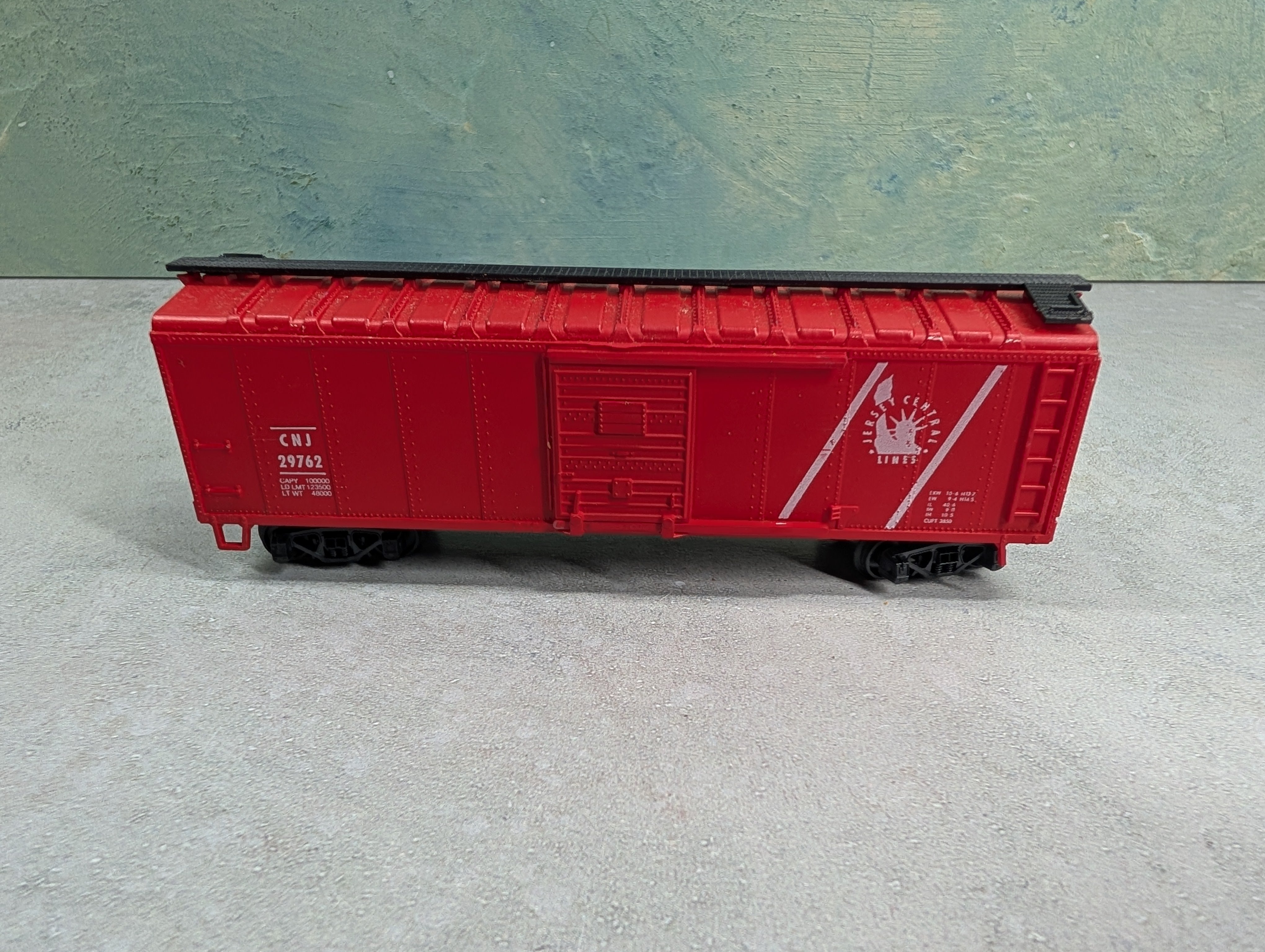 USED ROCO HO Scale 40' Box Car Jersey Central CNJ #29762