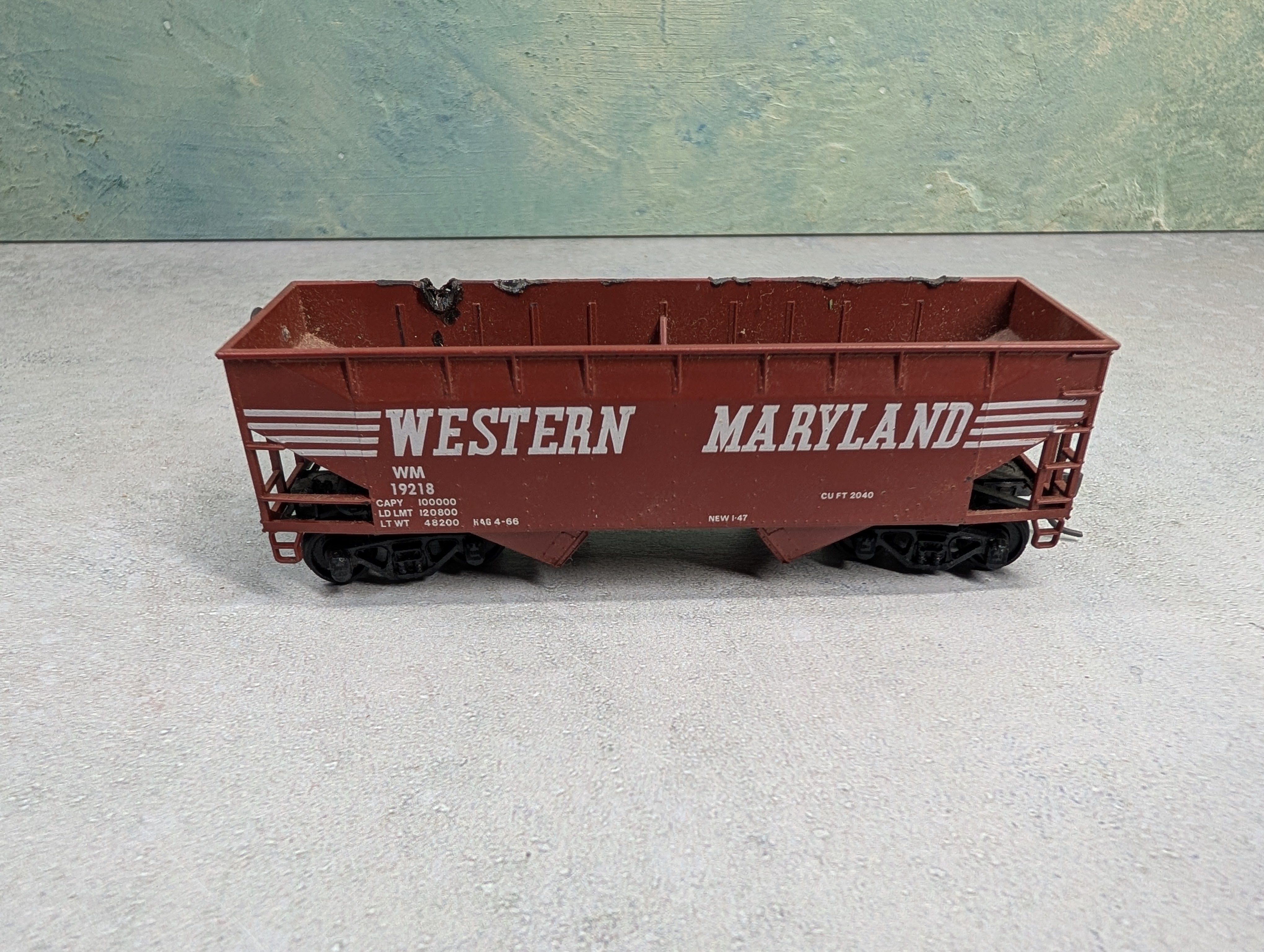 USED Athearn HO Scale 2 Bay Hopper Western Maryland WM #19218
