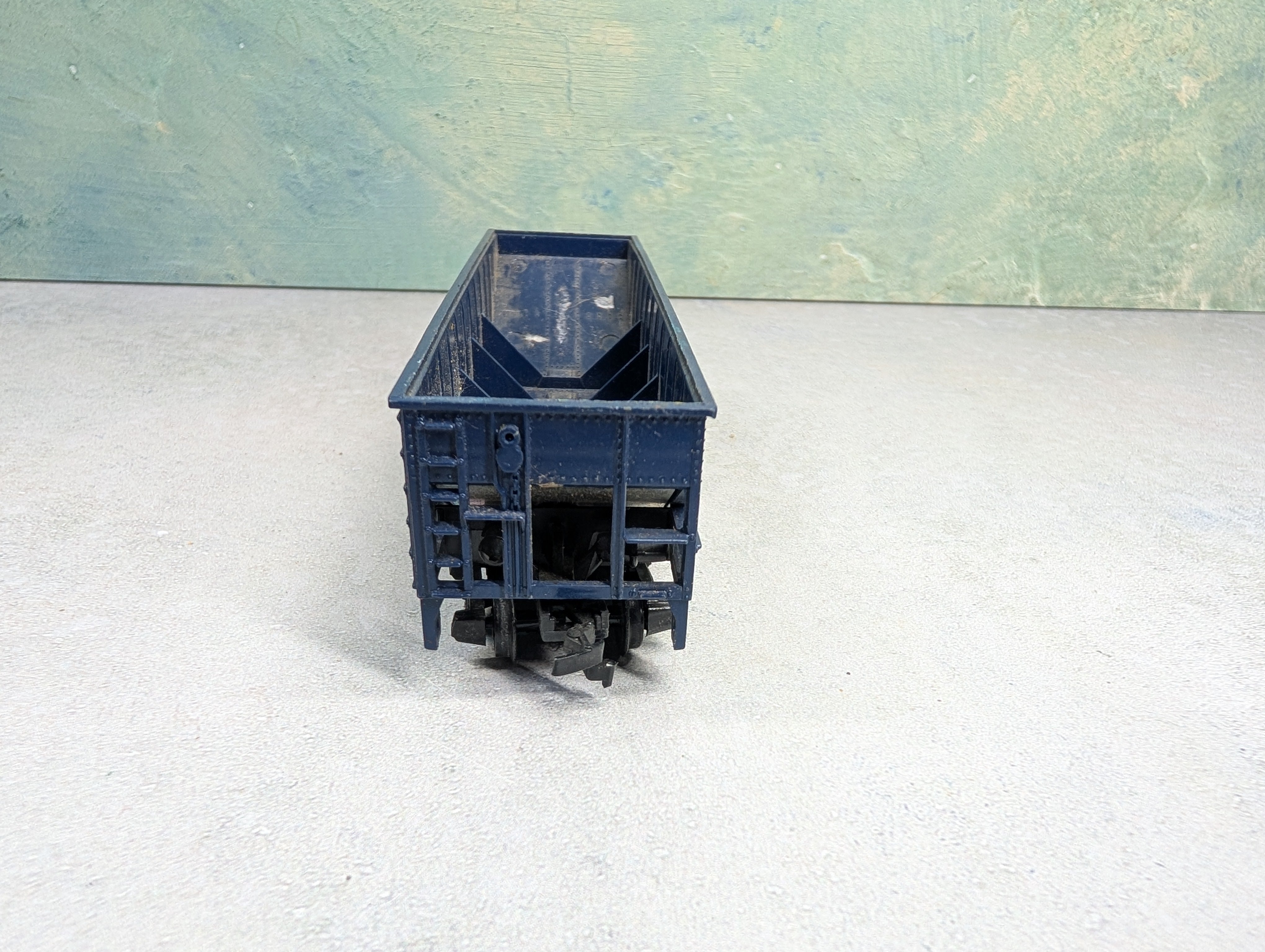 USED Tyco HO Scale Quad Hopper Purina MRS #4550
