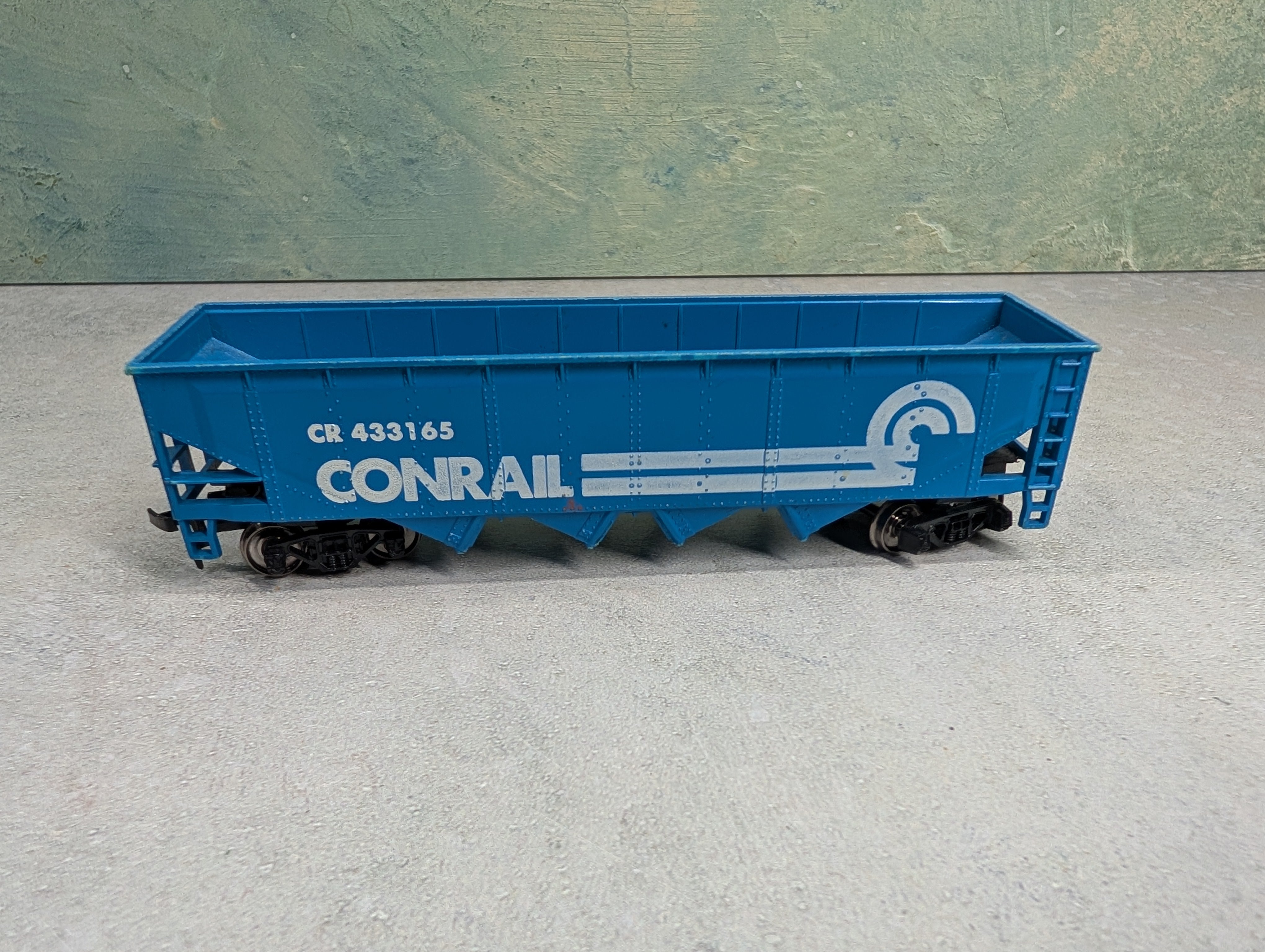 USED Tyco HO Scale Quad Hopper Conrail CR #433165 Metal Wheels