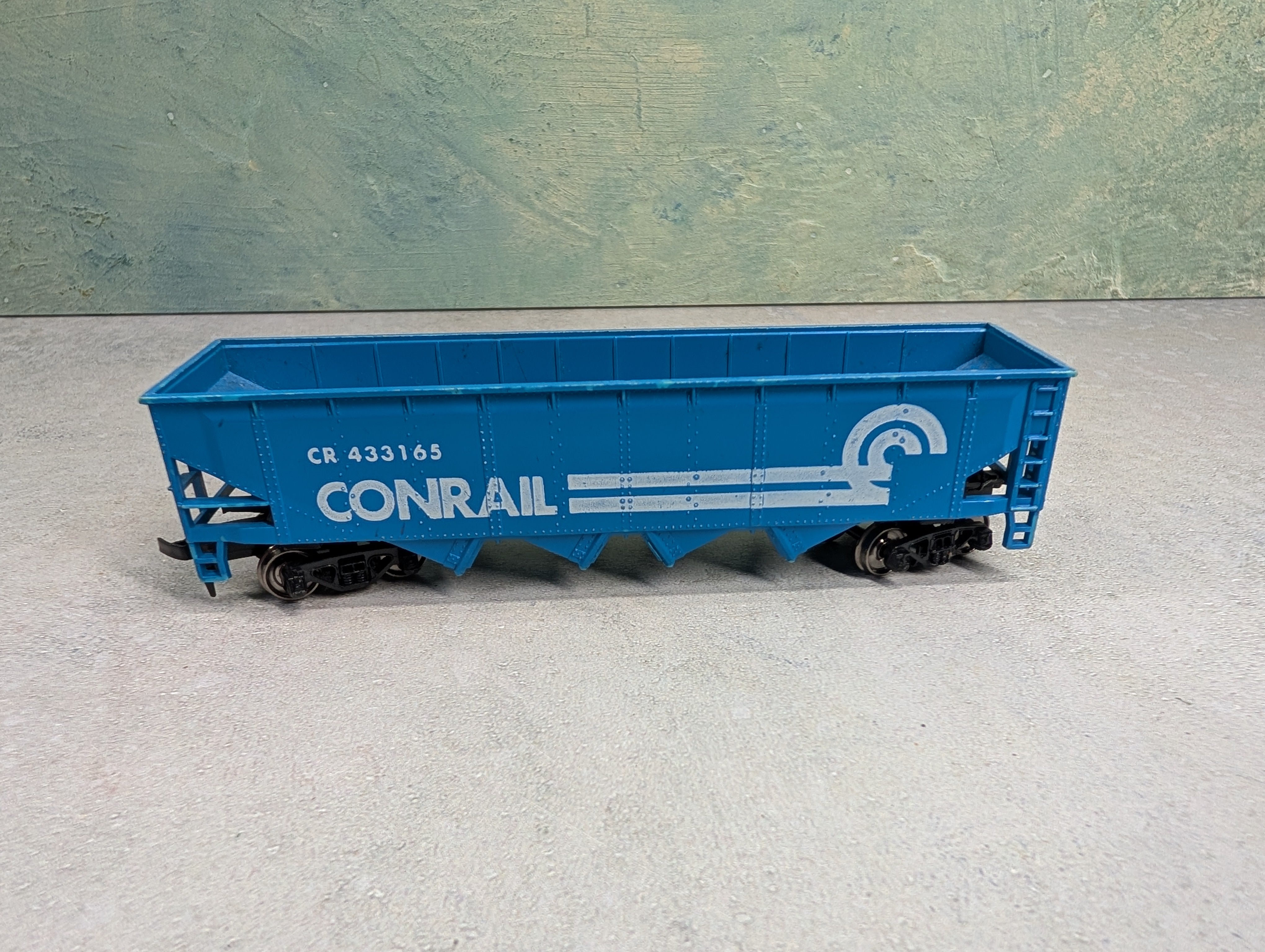 USED Tyco HO Scale Quad Hopper Conrail CR #433165 Metal Wheels