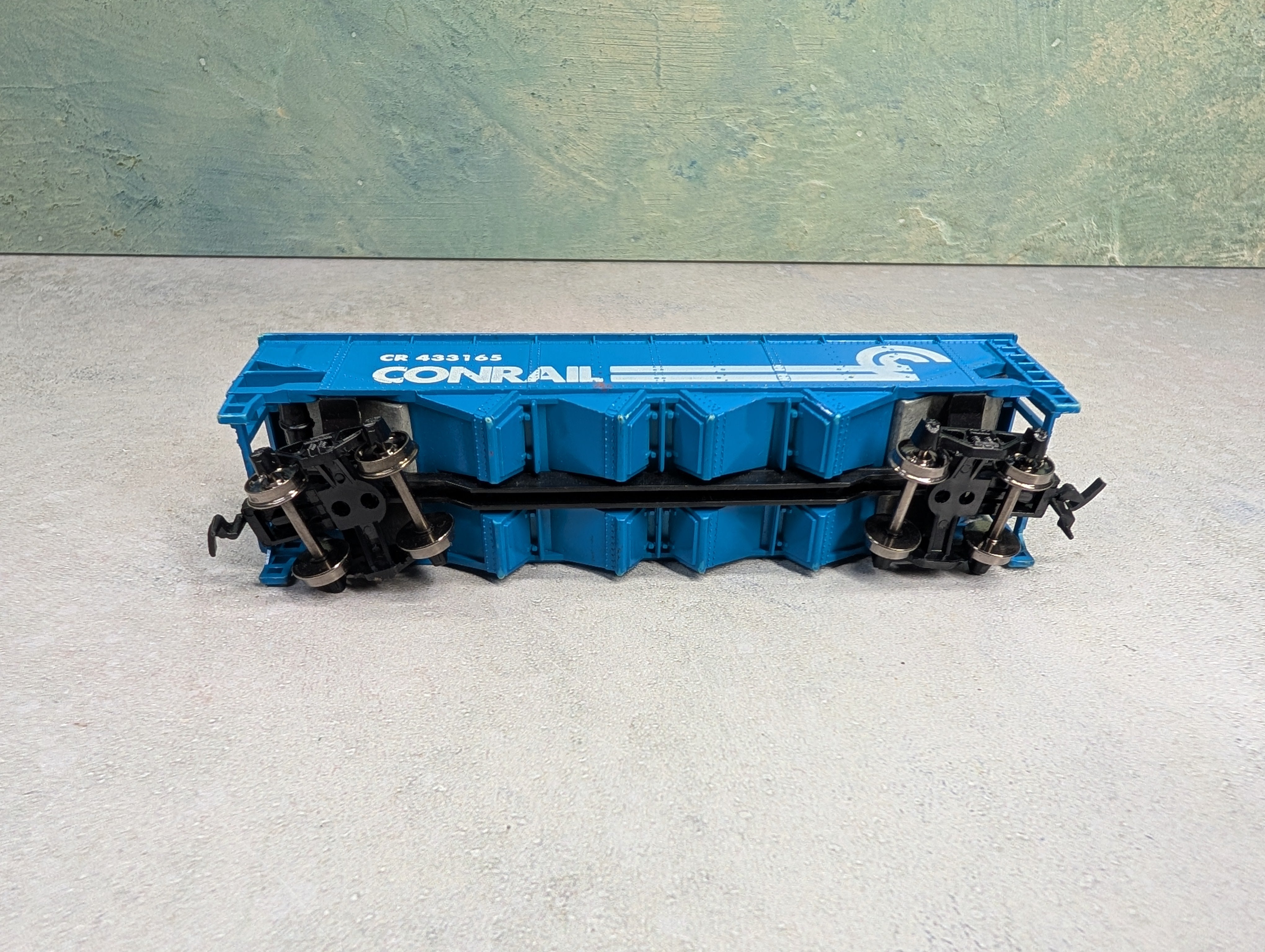 USED Tyco HO Scale Quad Hopper Conrail CR #433165 Metal Wheels