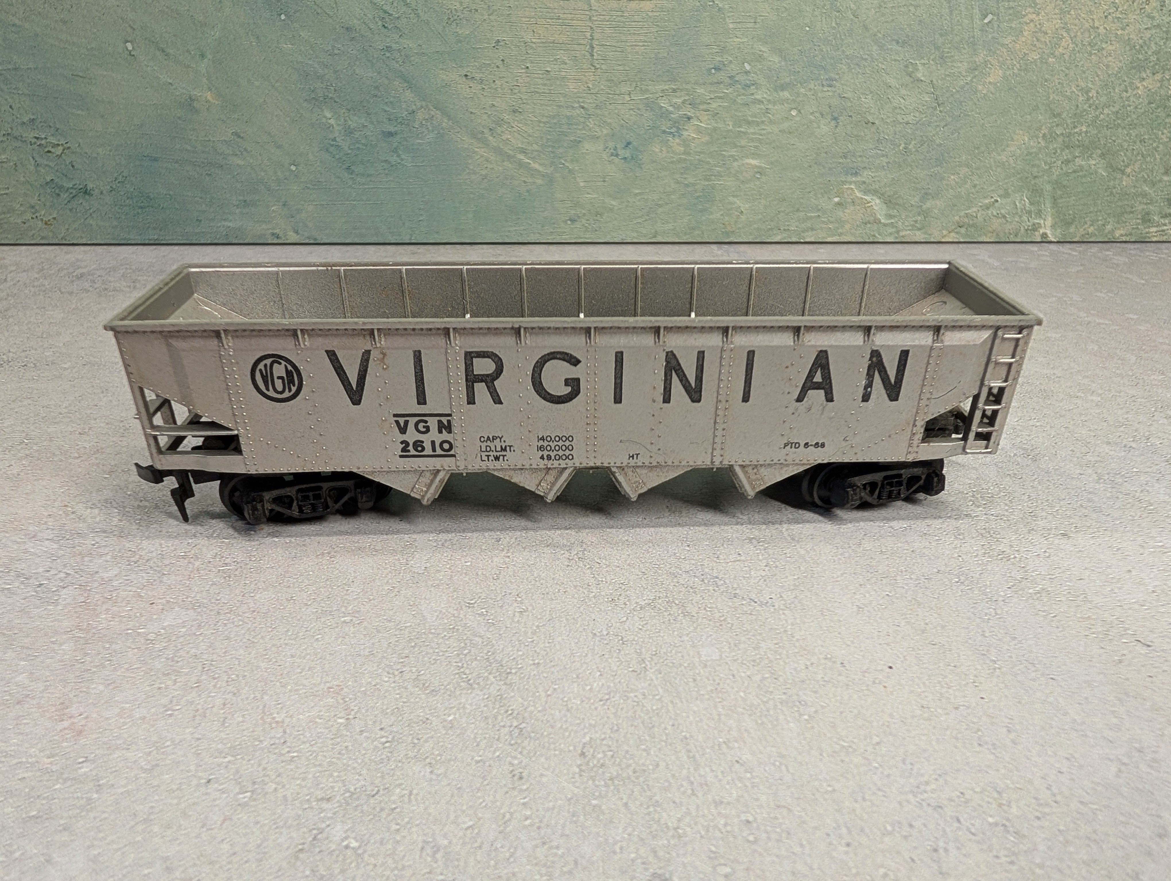 USED Tyco HO Scale Quad Hopper Virginian VGN #2610