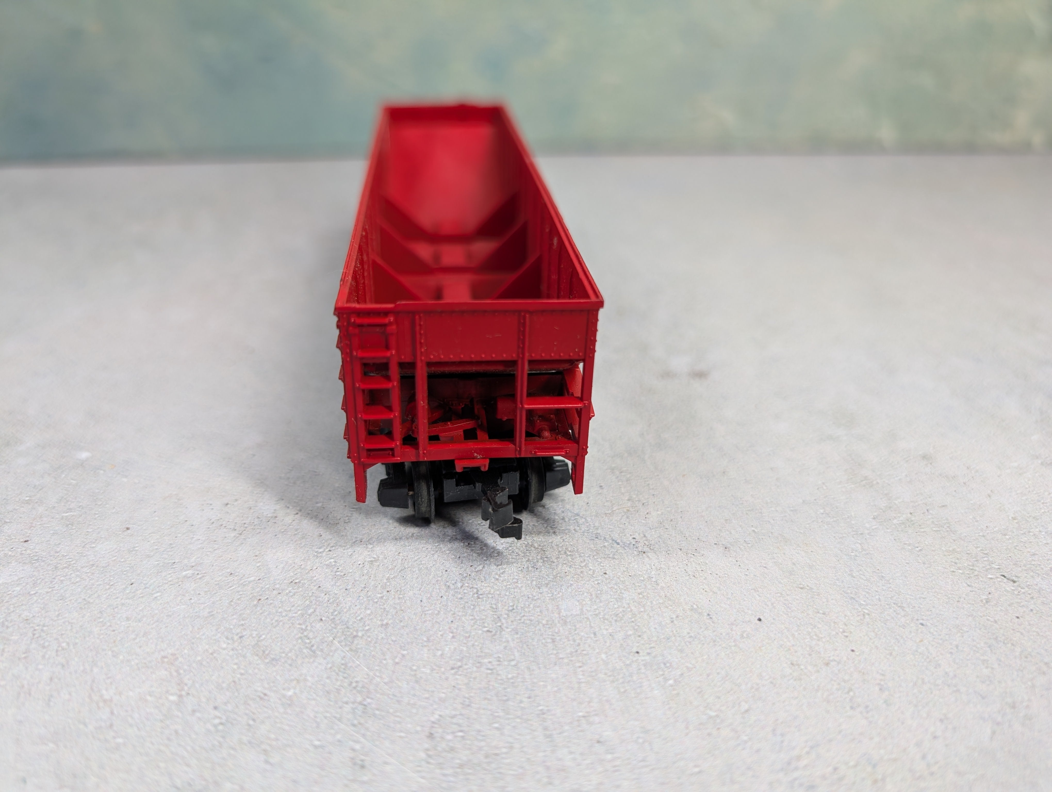 USED ROCO HO Scale Quad Hopper Western Maryland WM