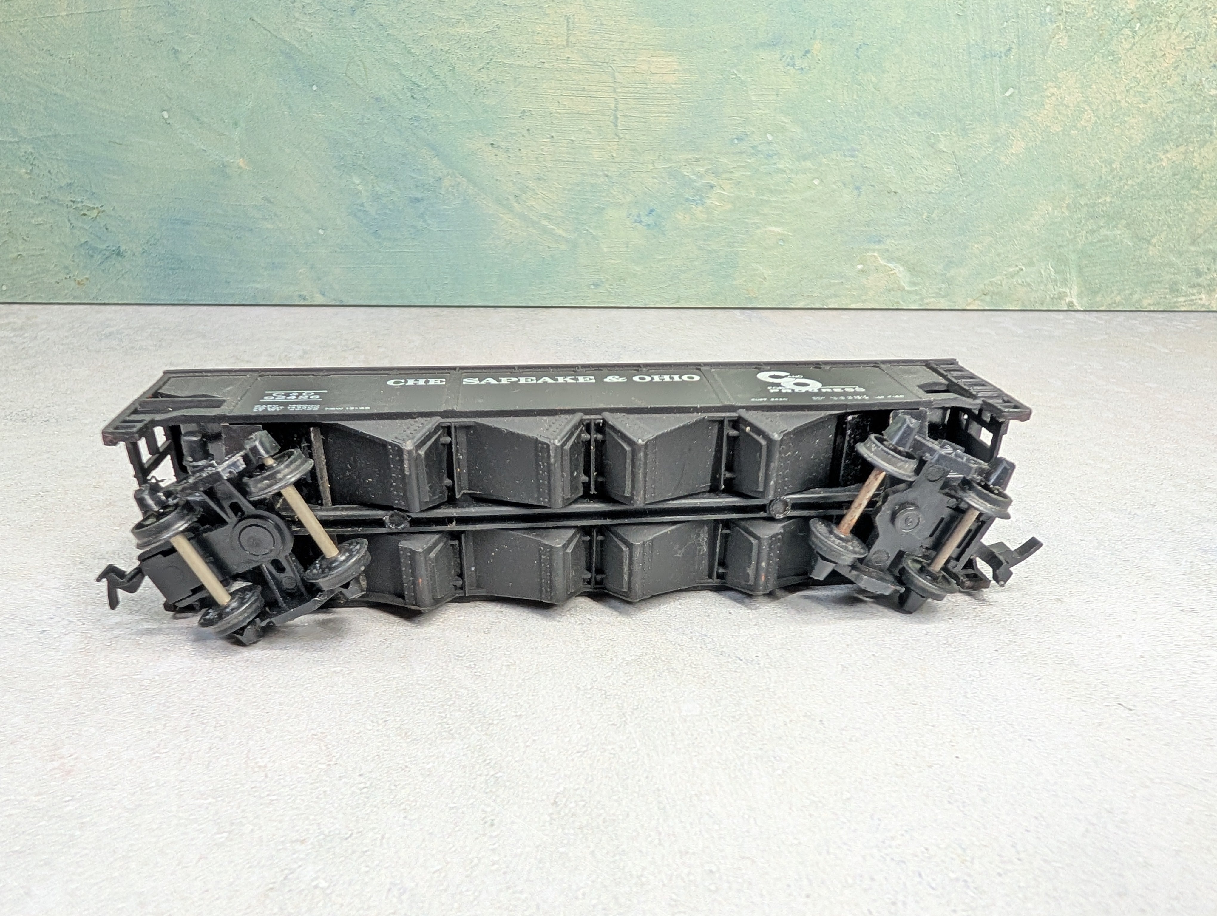 USED Bachmann HO Scale Quad Hopper Chesapeake and Ohio C&O #92426