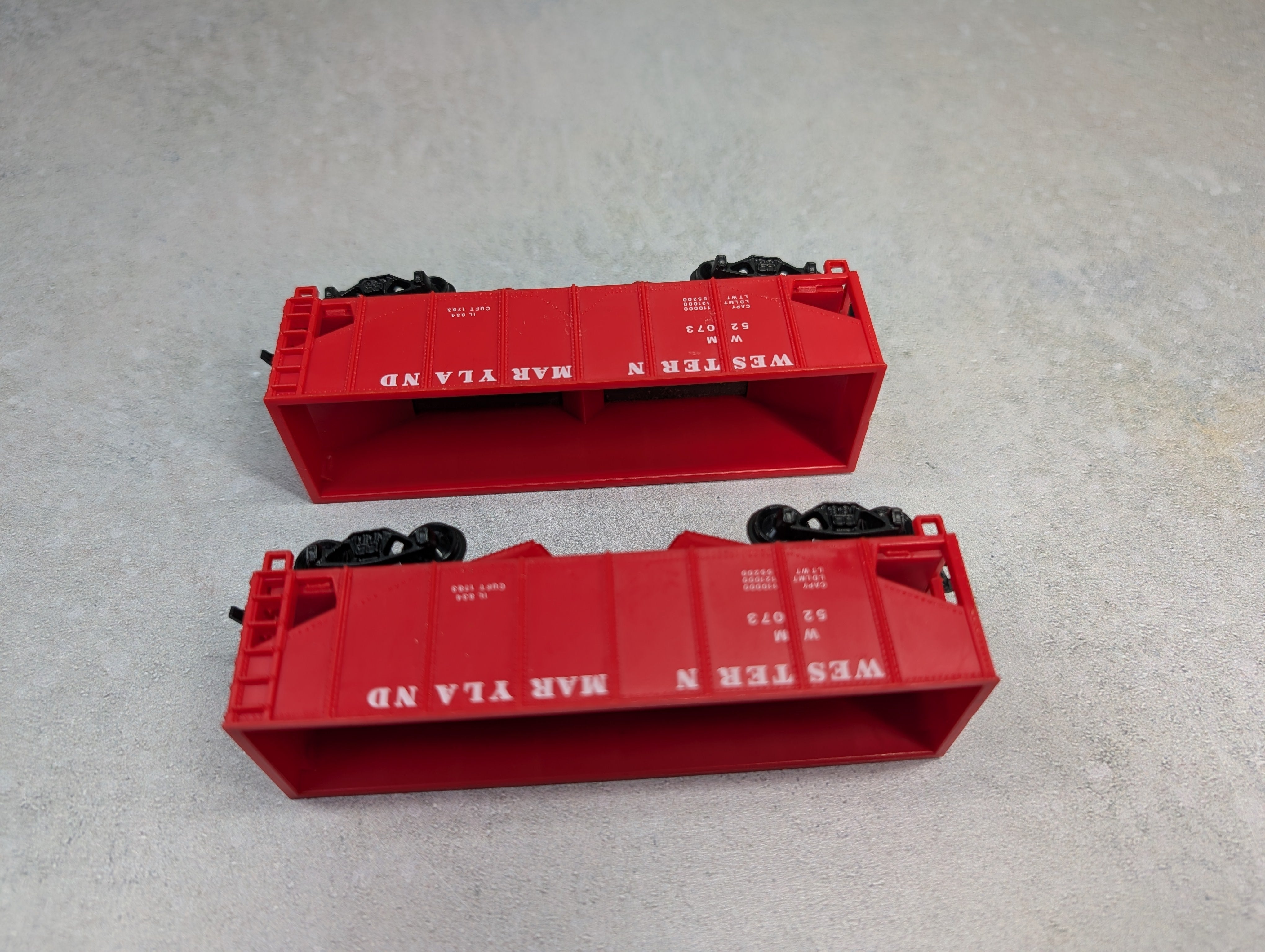 USED Model Power HO Scale Lot of 2 Bay Hopper Western Maryland WM #52073 (2 pcs)