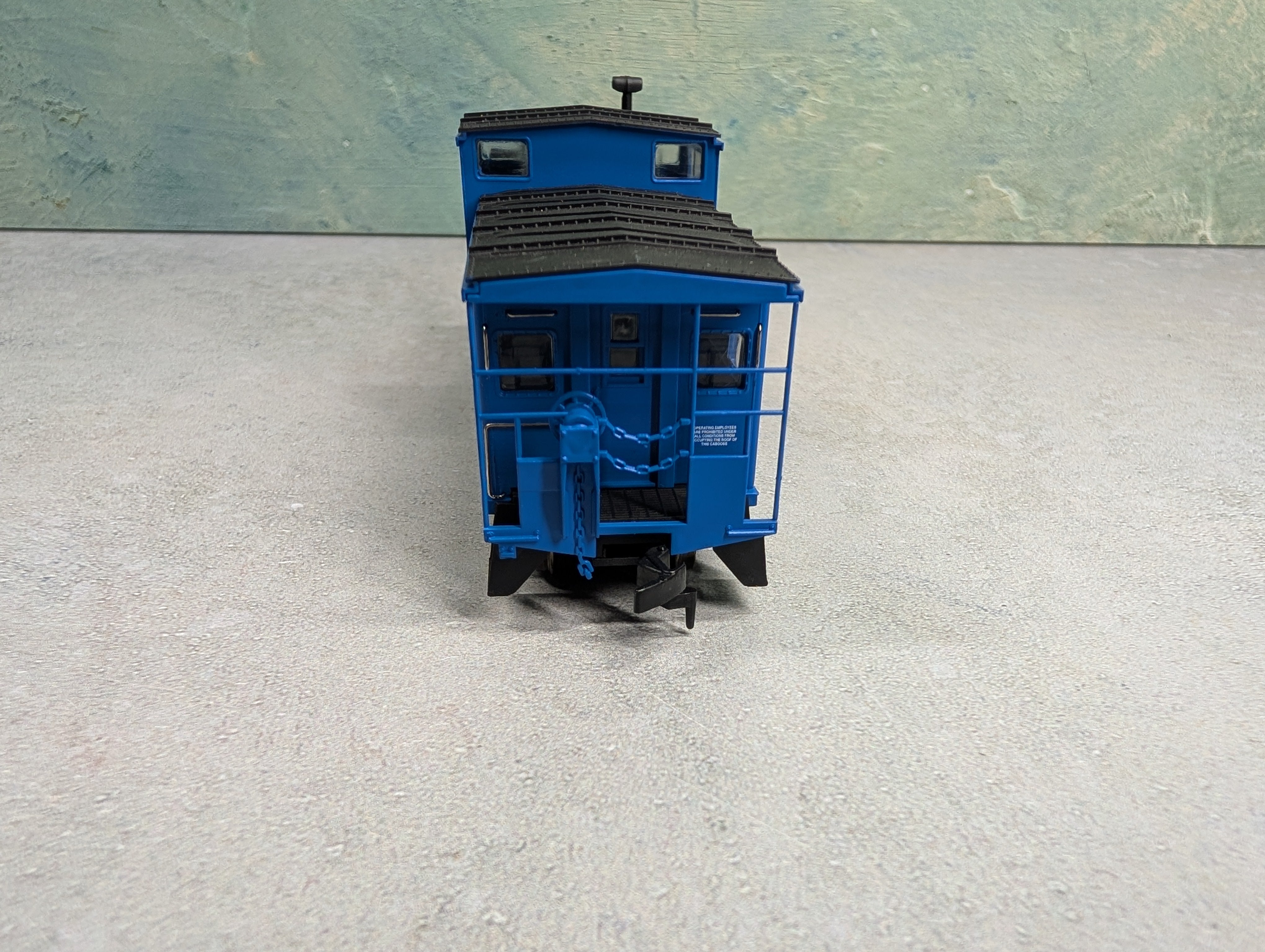 USED Atlas HO Scale Caboose Conrail #22135