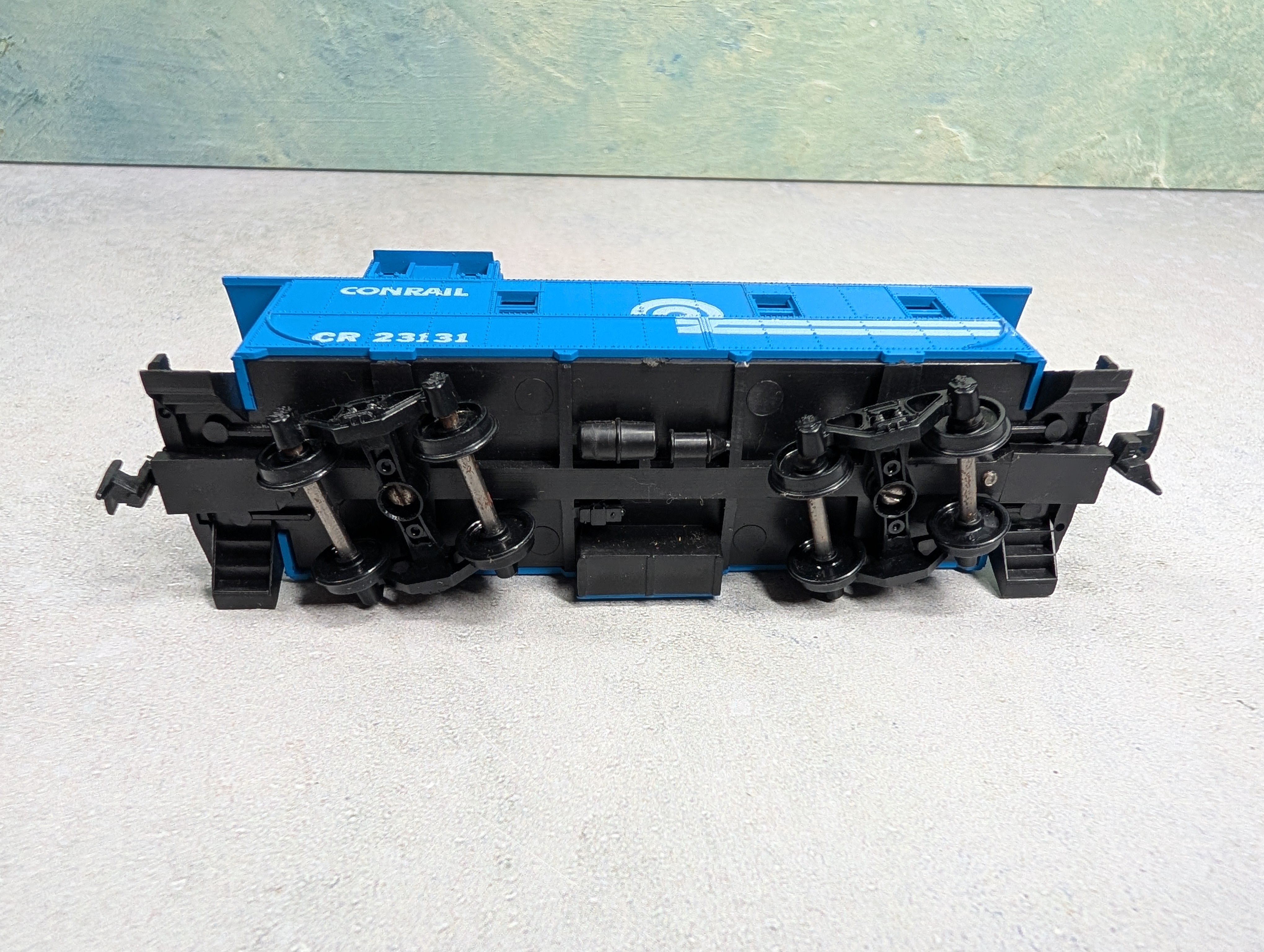 USED Athearn HO Scale Caboose Conrail CR #23131