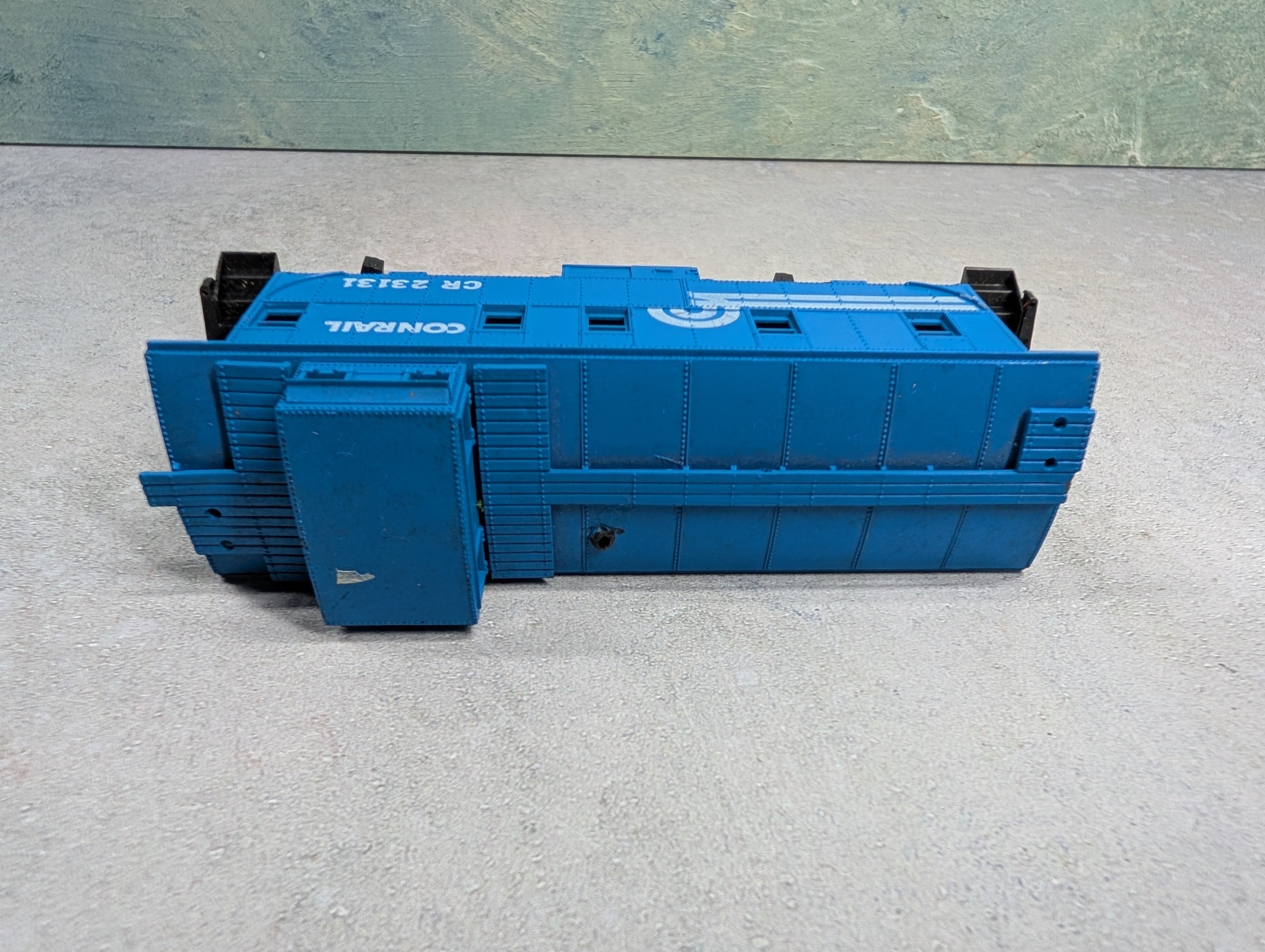 USED Athearn HO Scale Caboose Conrail CR #23131