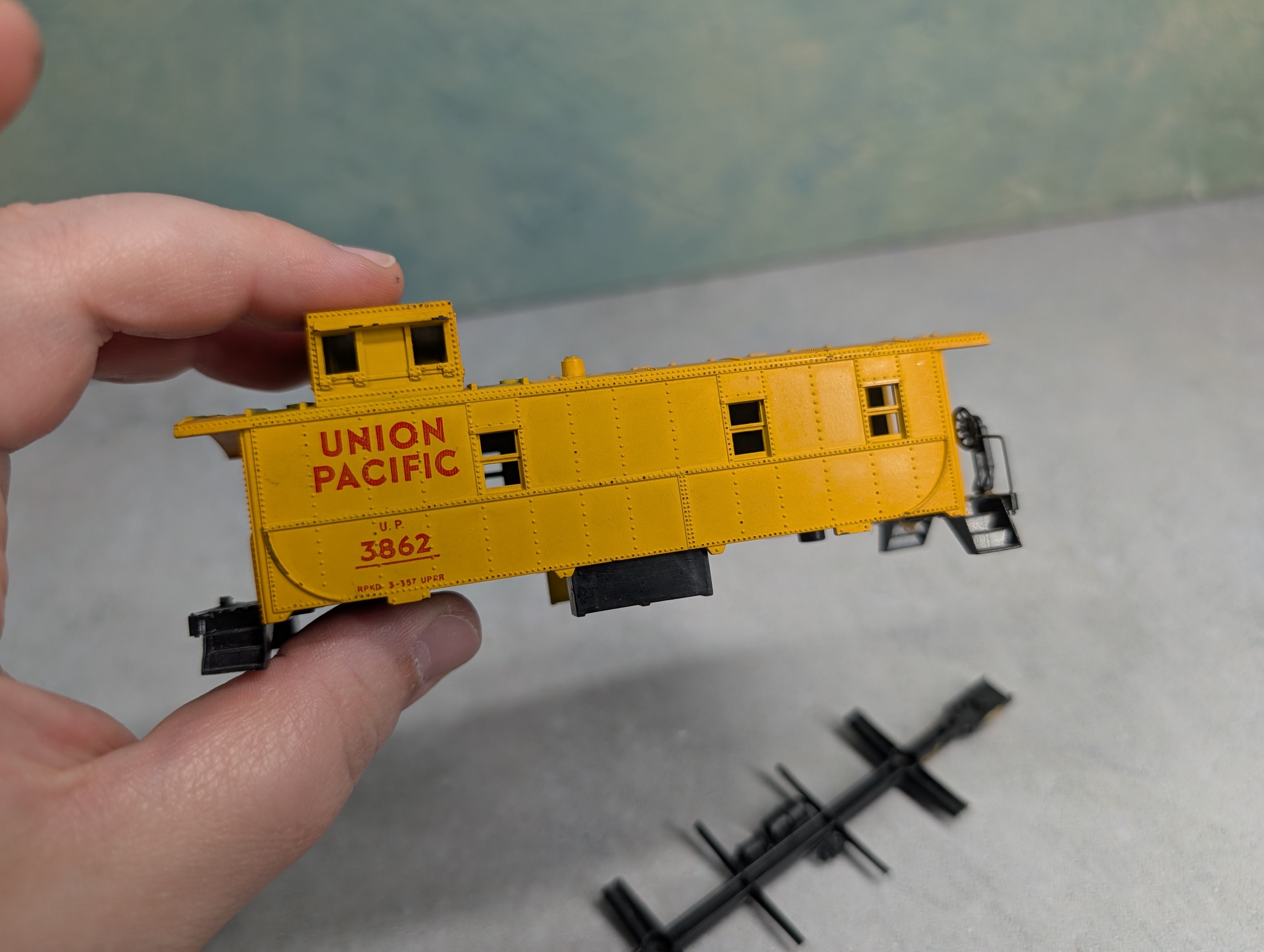 USED Athearn HO Scale Caboose Union Pacific UP #3862 Rough