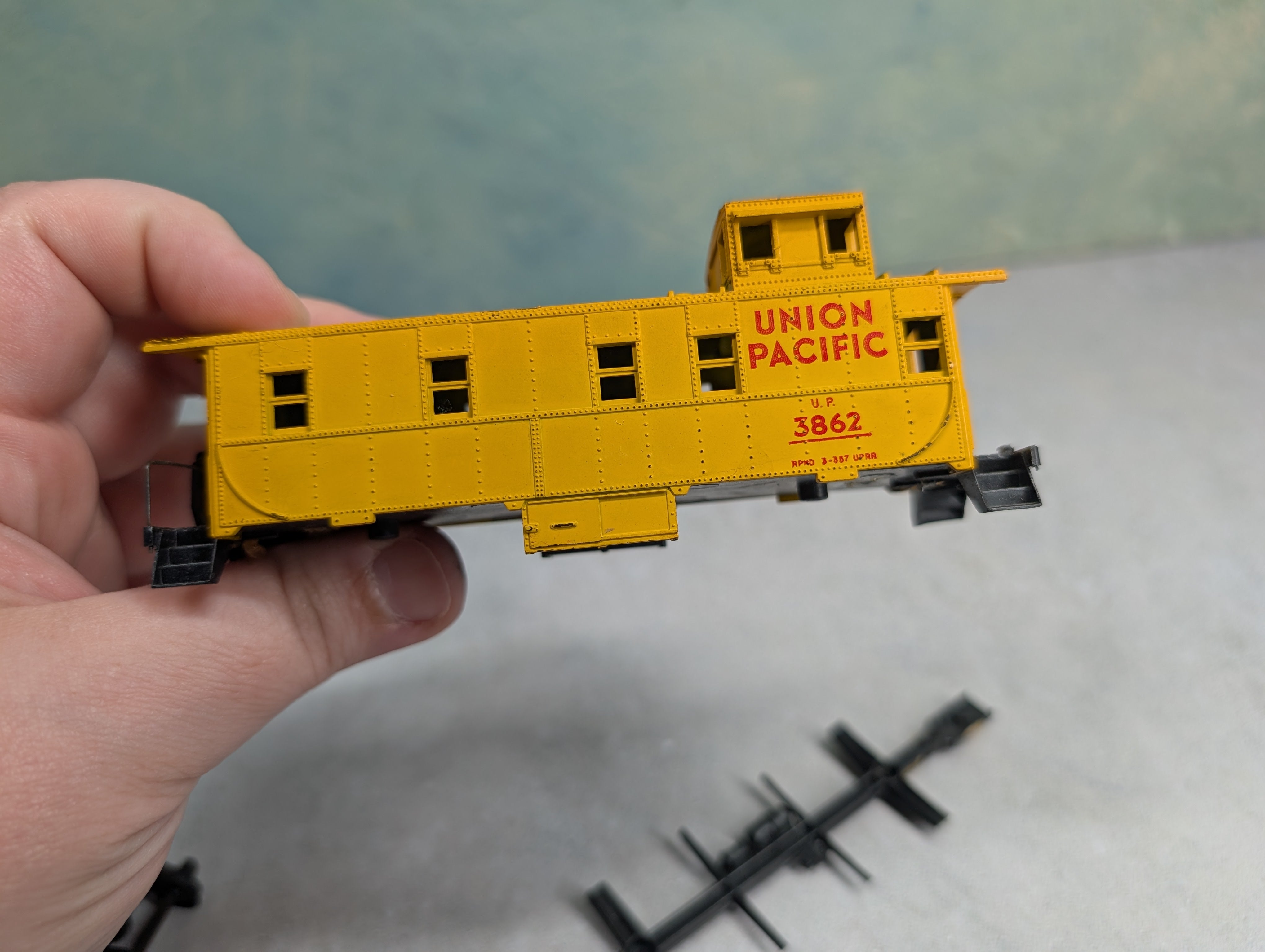 USED Athearn HO Scale Caboose Union Pacific UP #3862 Rough