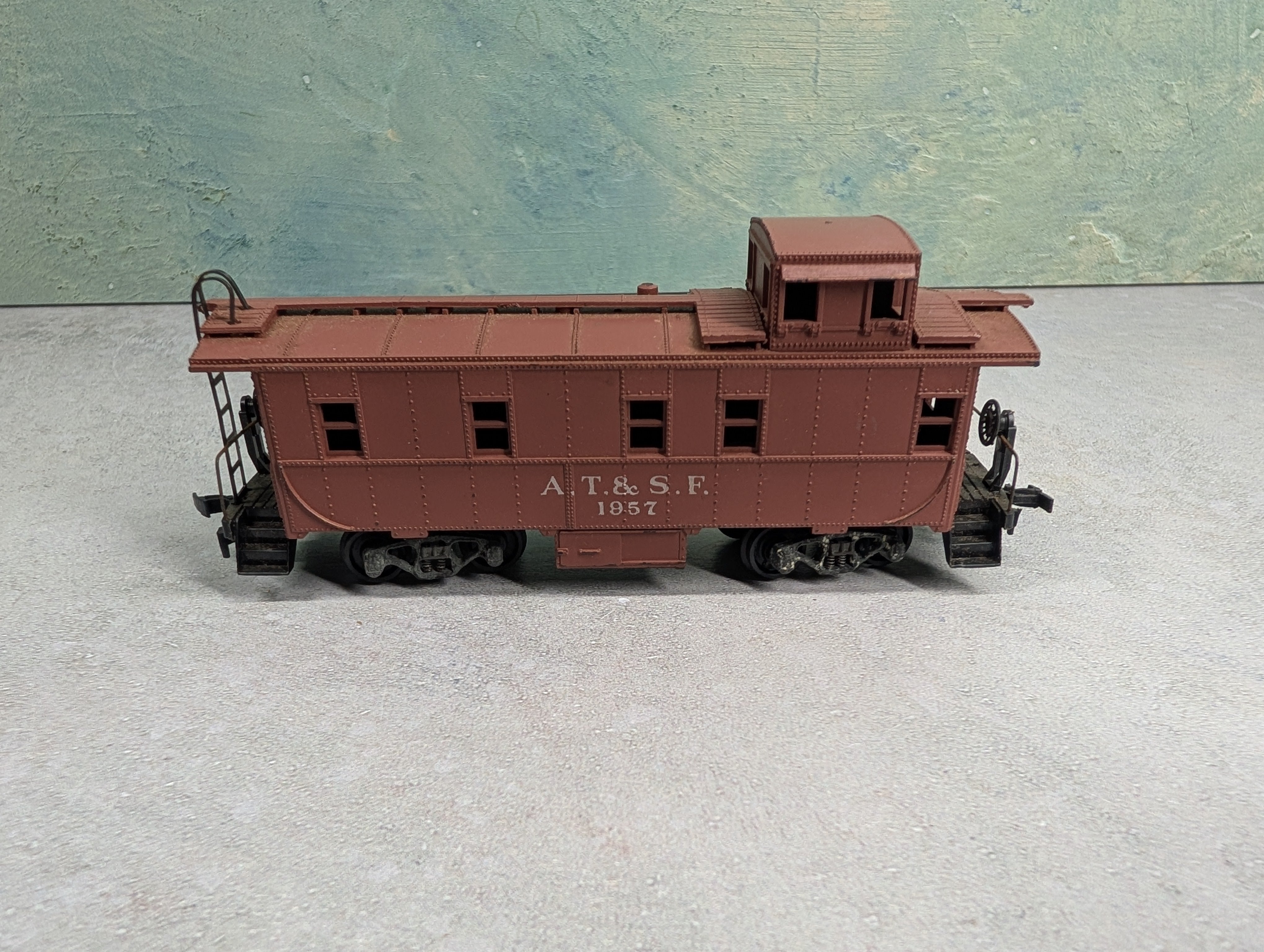 USED Athearn HO Scale Caboose Santa Fe ATSF #1957