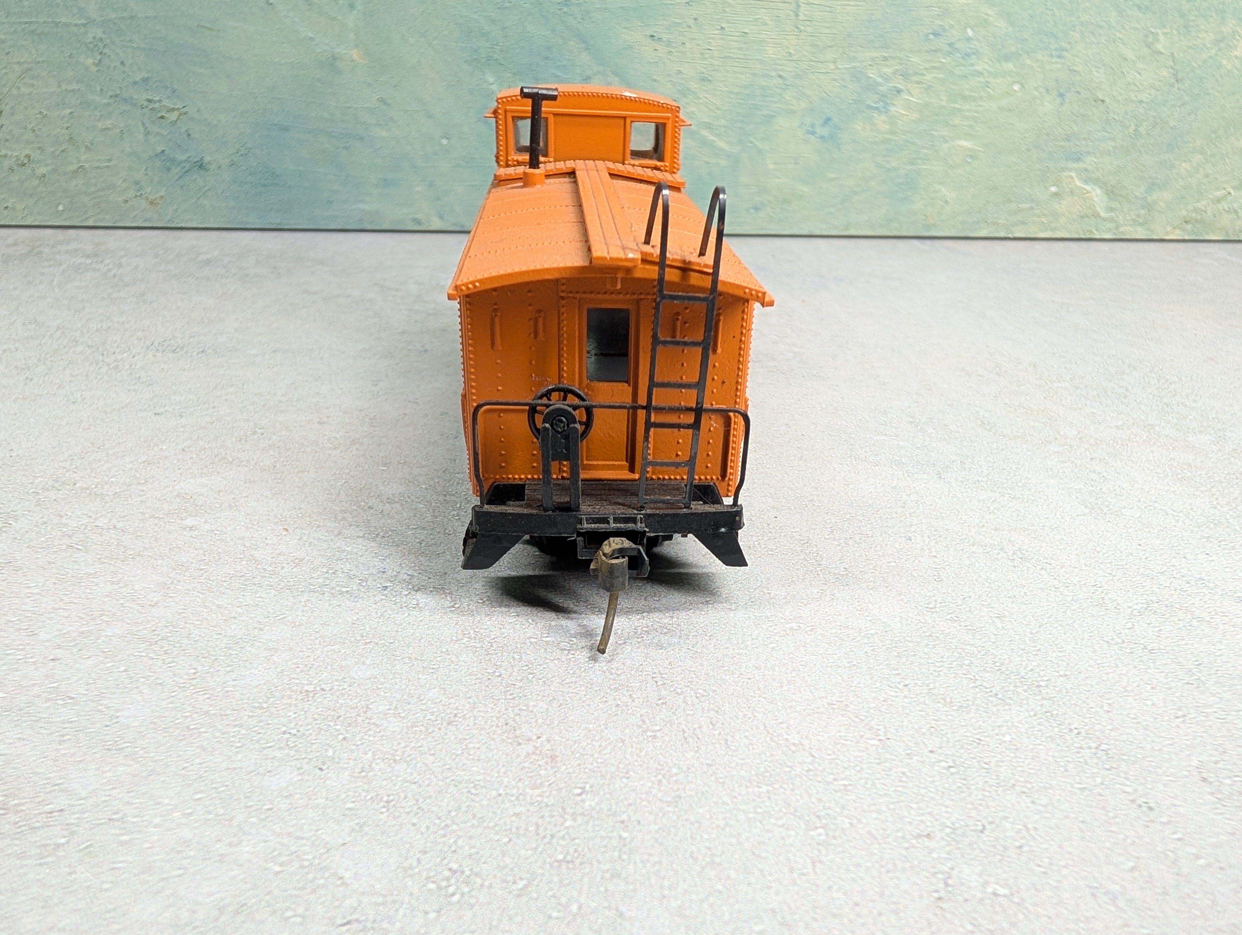 USED Athearn HO Scale Caboose Milwaukee Road #01935