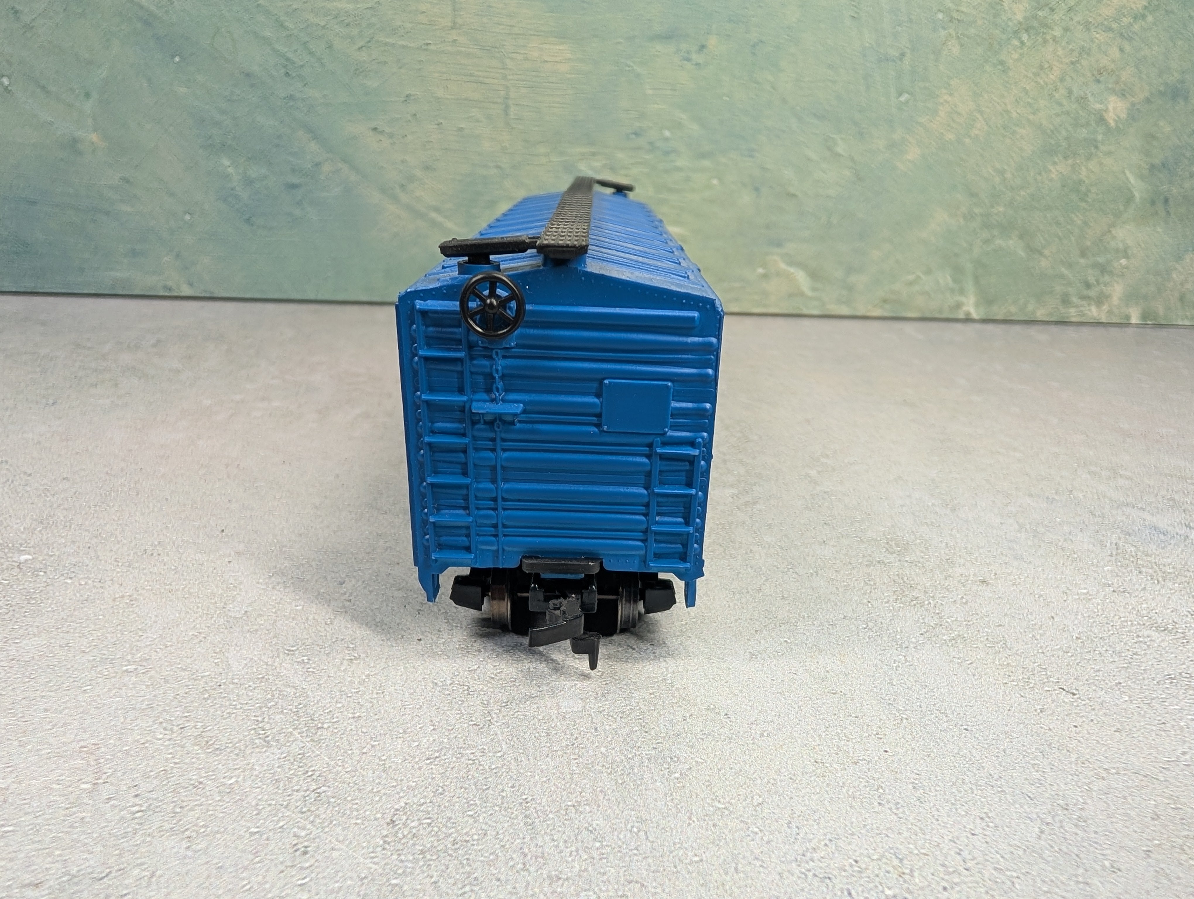 USED AHM HO Scale 50' Box Car Conrail CR #269976 Metal Wheels