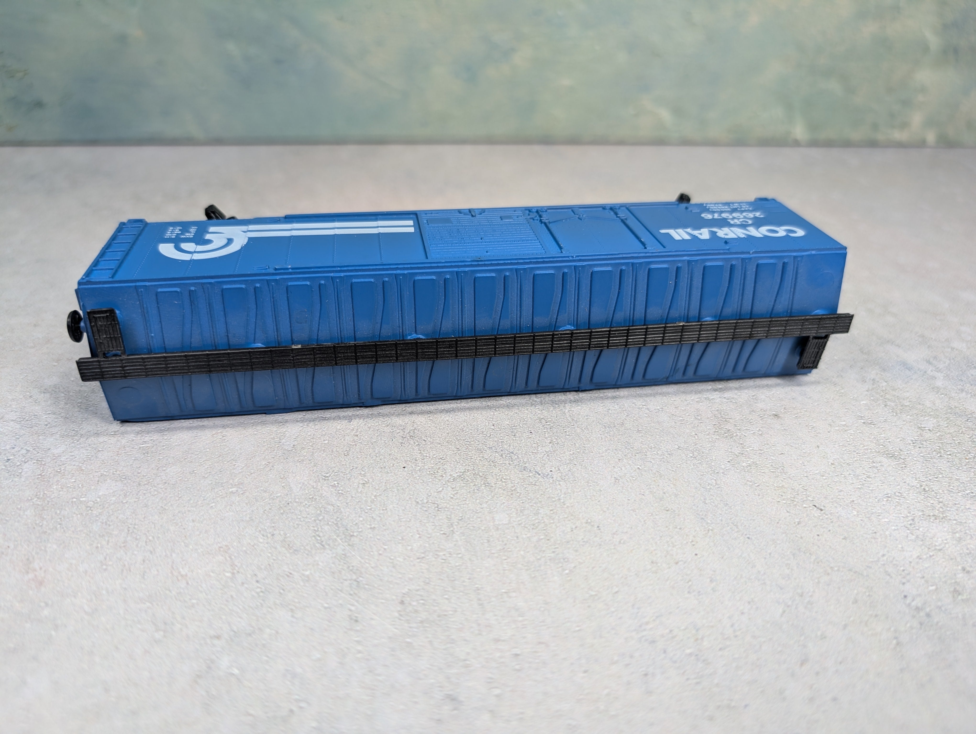 USED AHM HO Scale 50' Box Car Conrail CR #269976 Metal Wheels