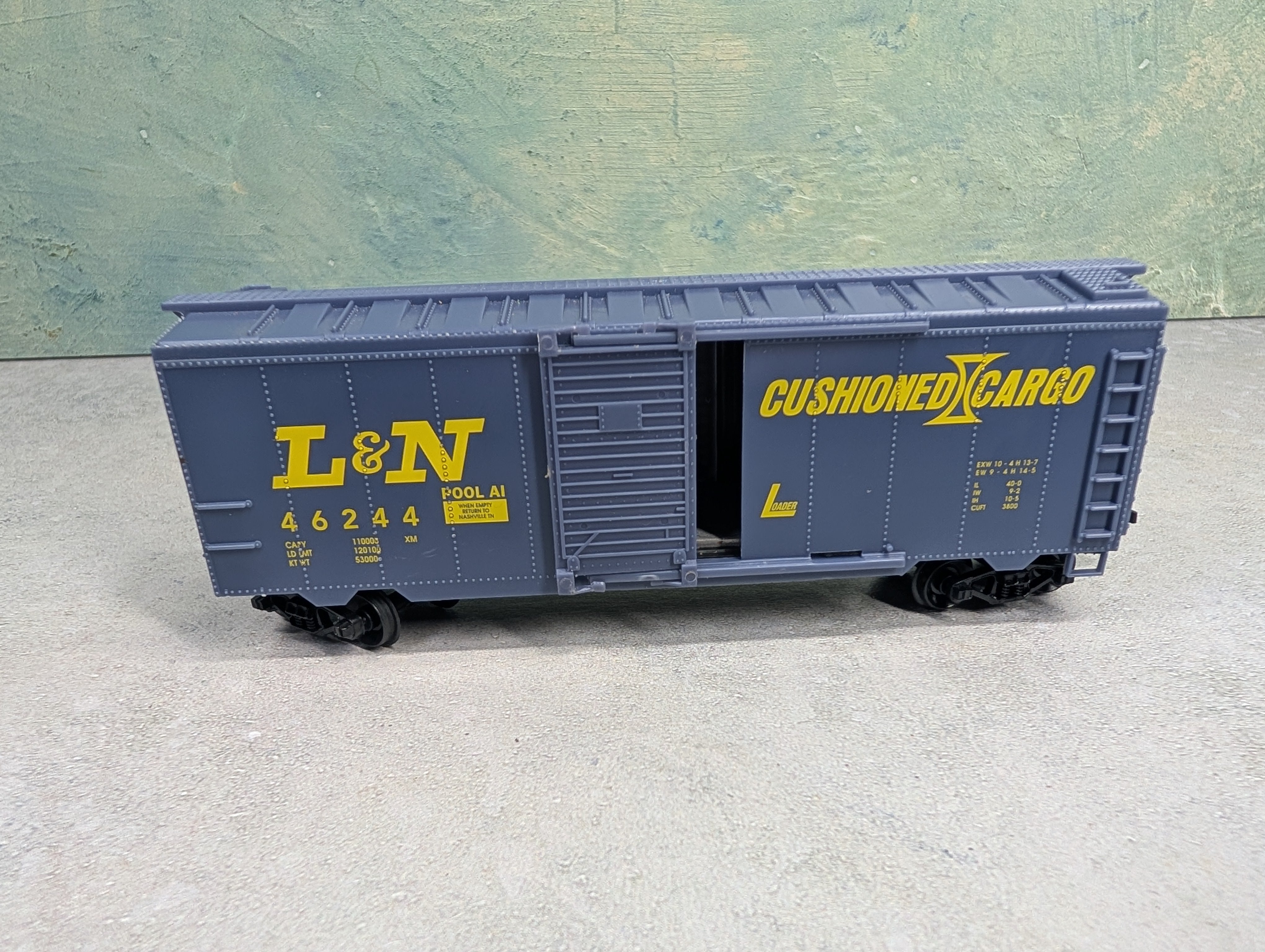 USED Life-Like HO Scale 40' Box Car Louisville & Nashville L&N #46244