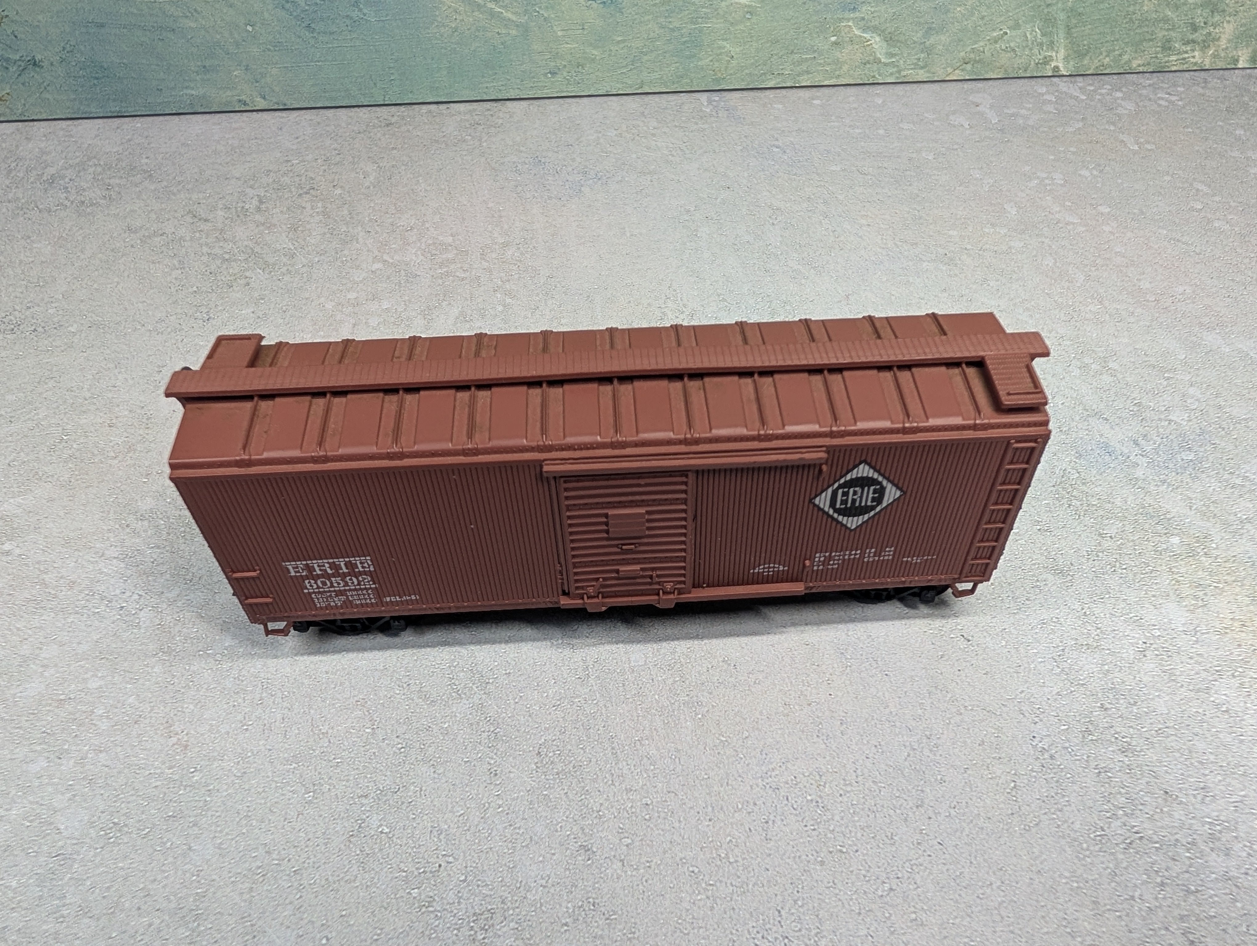 USED Athearn HO Scale 40' Wooden Box Car Erie #60592