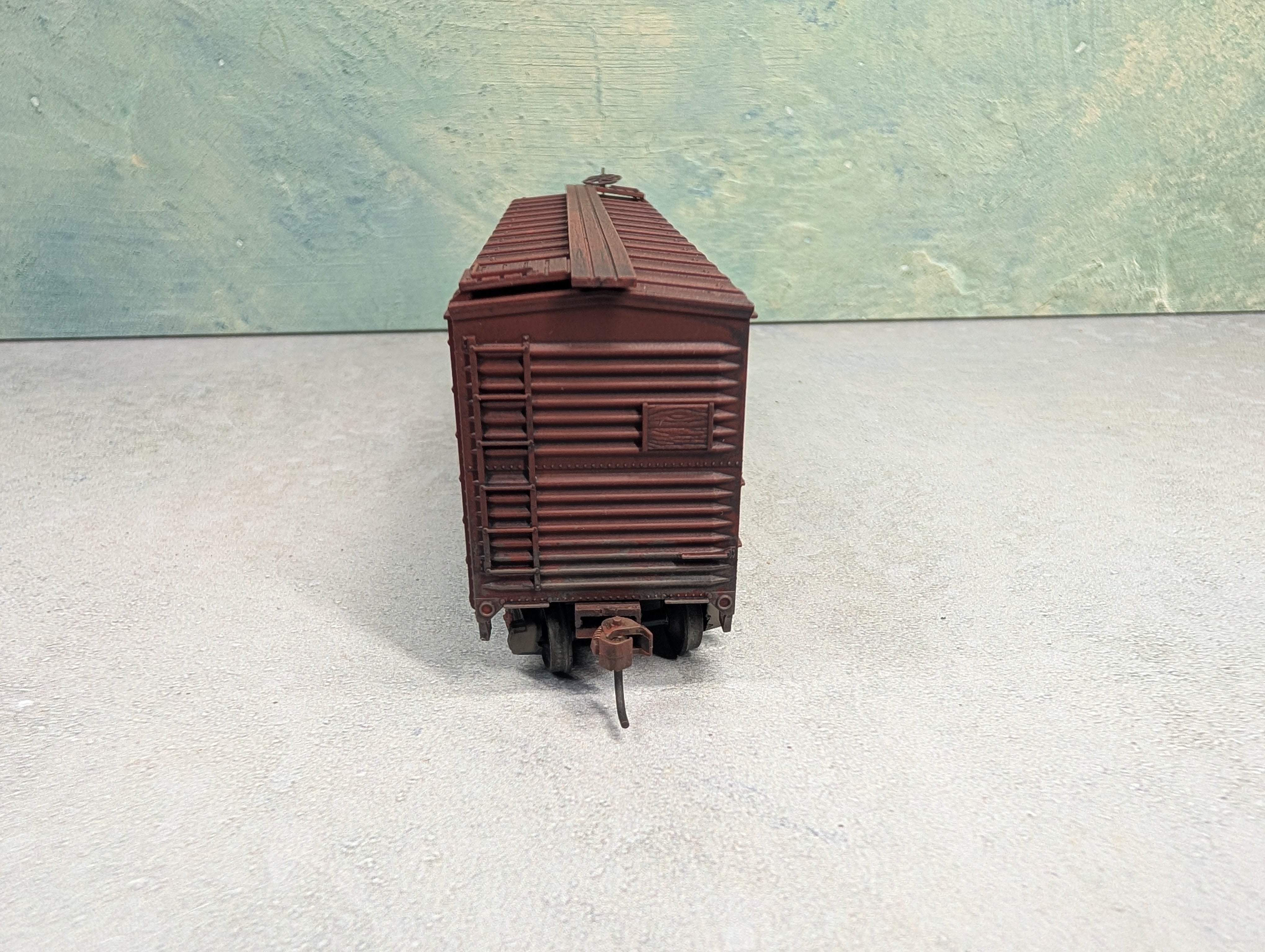 USED Accurail HO Scale 40' Wooden Tool Car MOW MW #428 Weathered